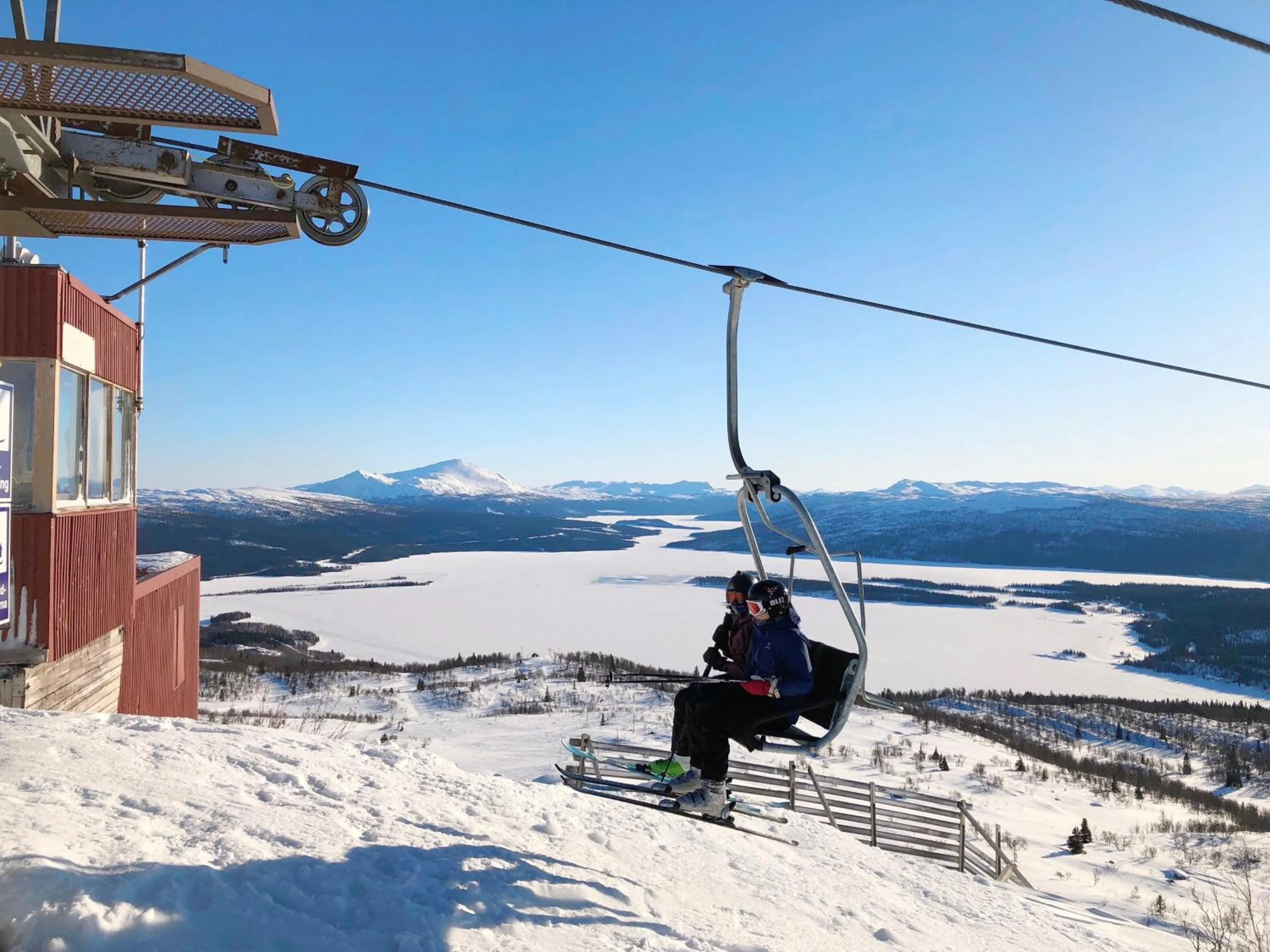 Skiing in Tärnaby Sporthotell