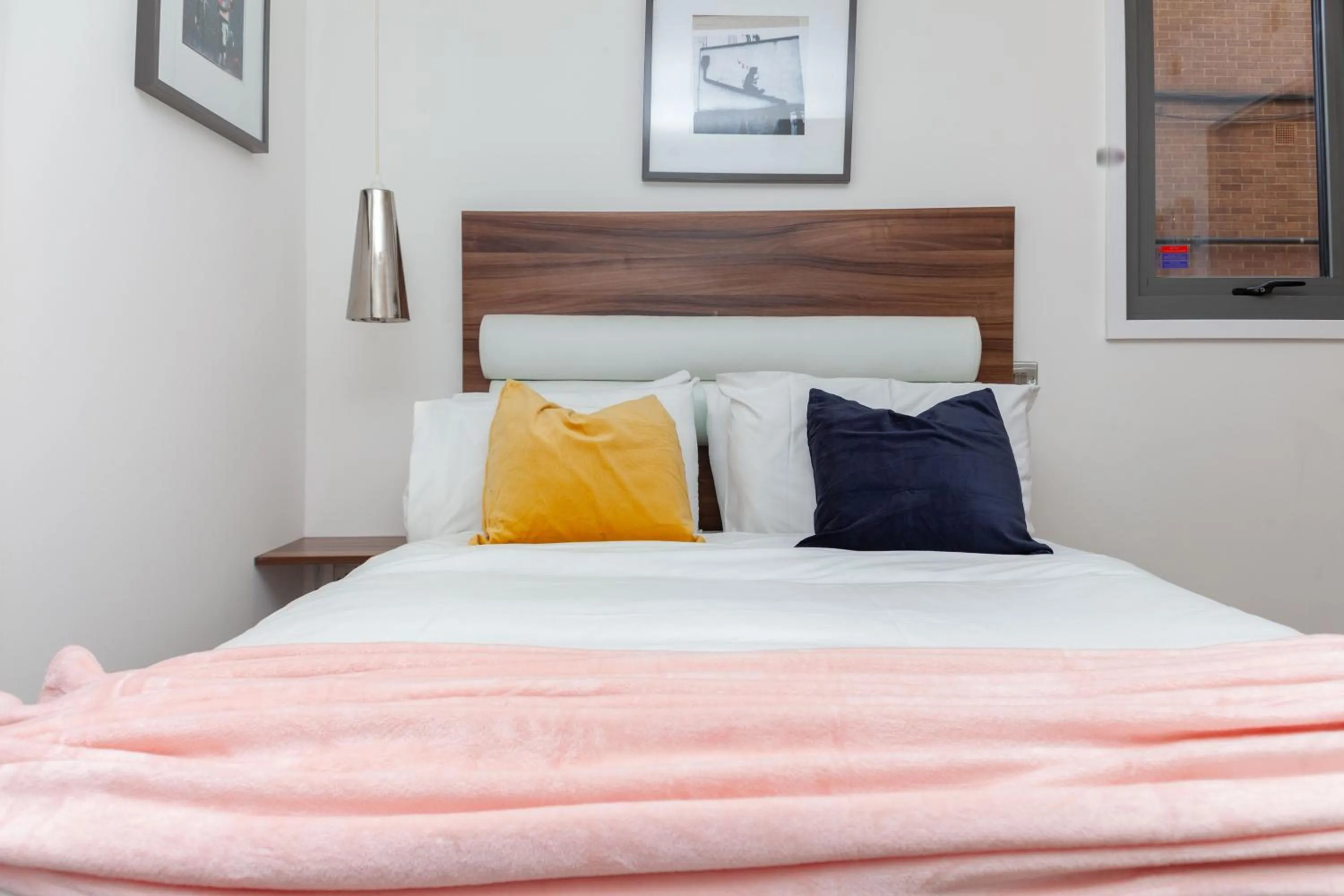 Bed in Camden Prime ApartHotel