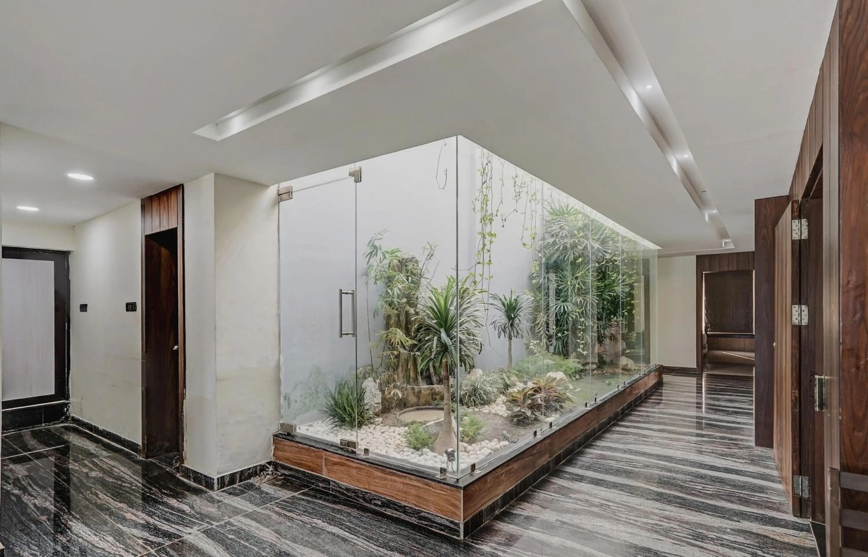 Lobby or reception in Capital O Sayhallo Prime Residency