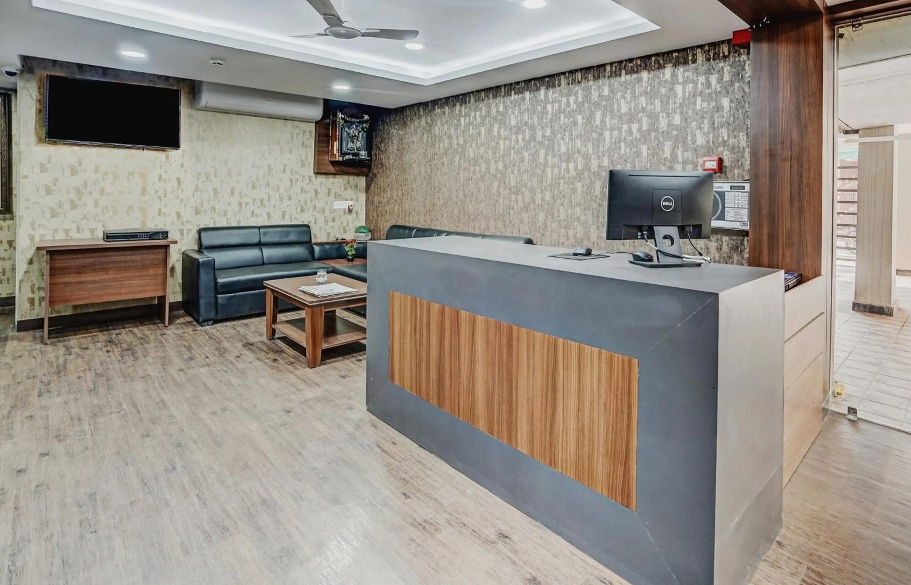 Lobby or reception in Capital O Sayhallo Prime Residency