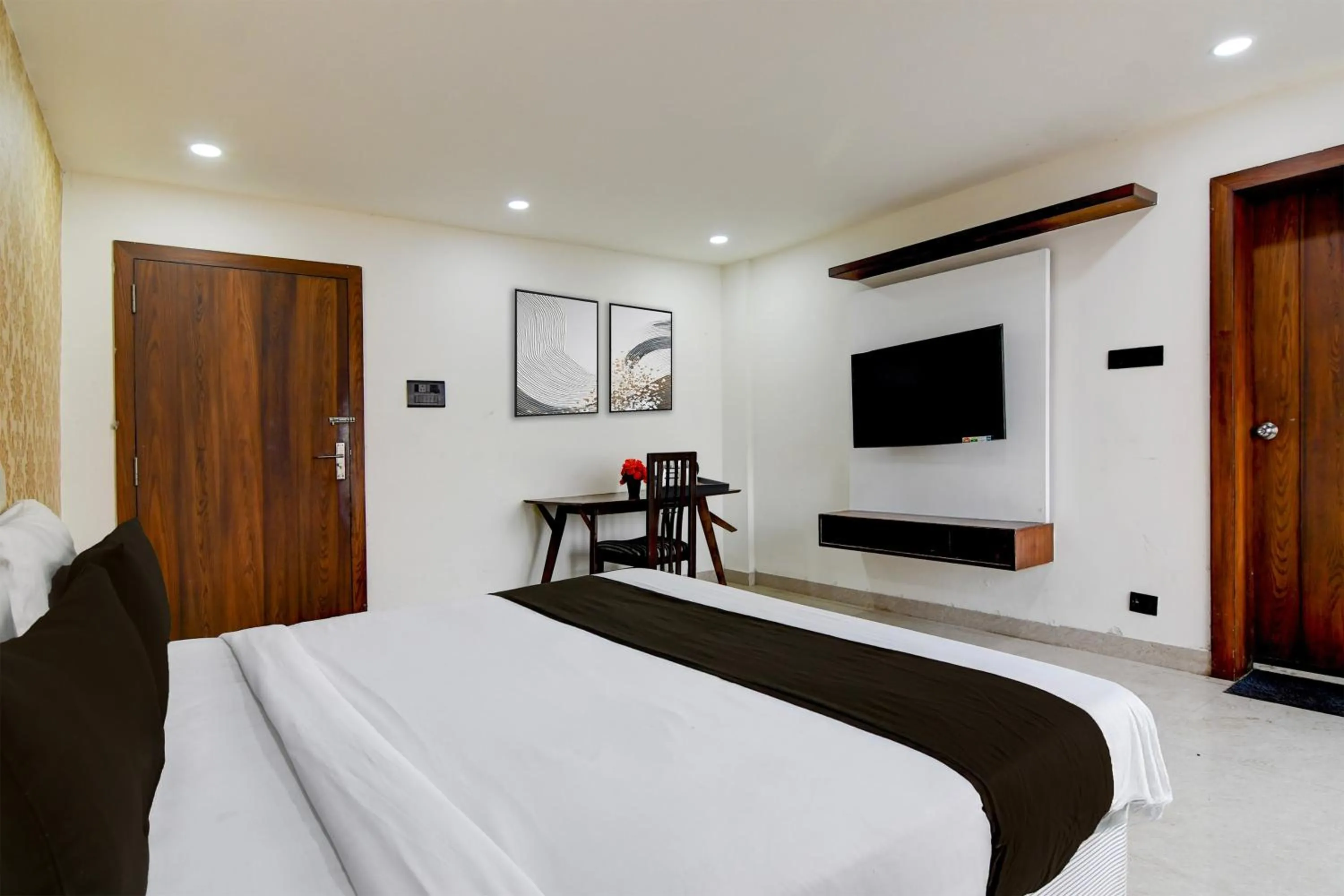 Bedroom, Bed in Super Collection O Infocity Square Bhubaneswar Formerly Prime Residency