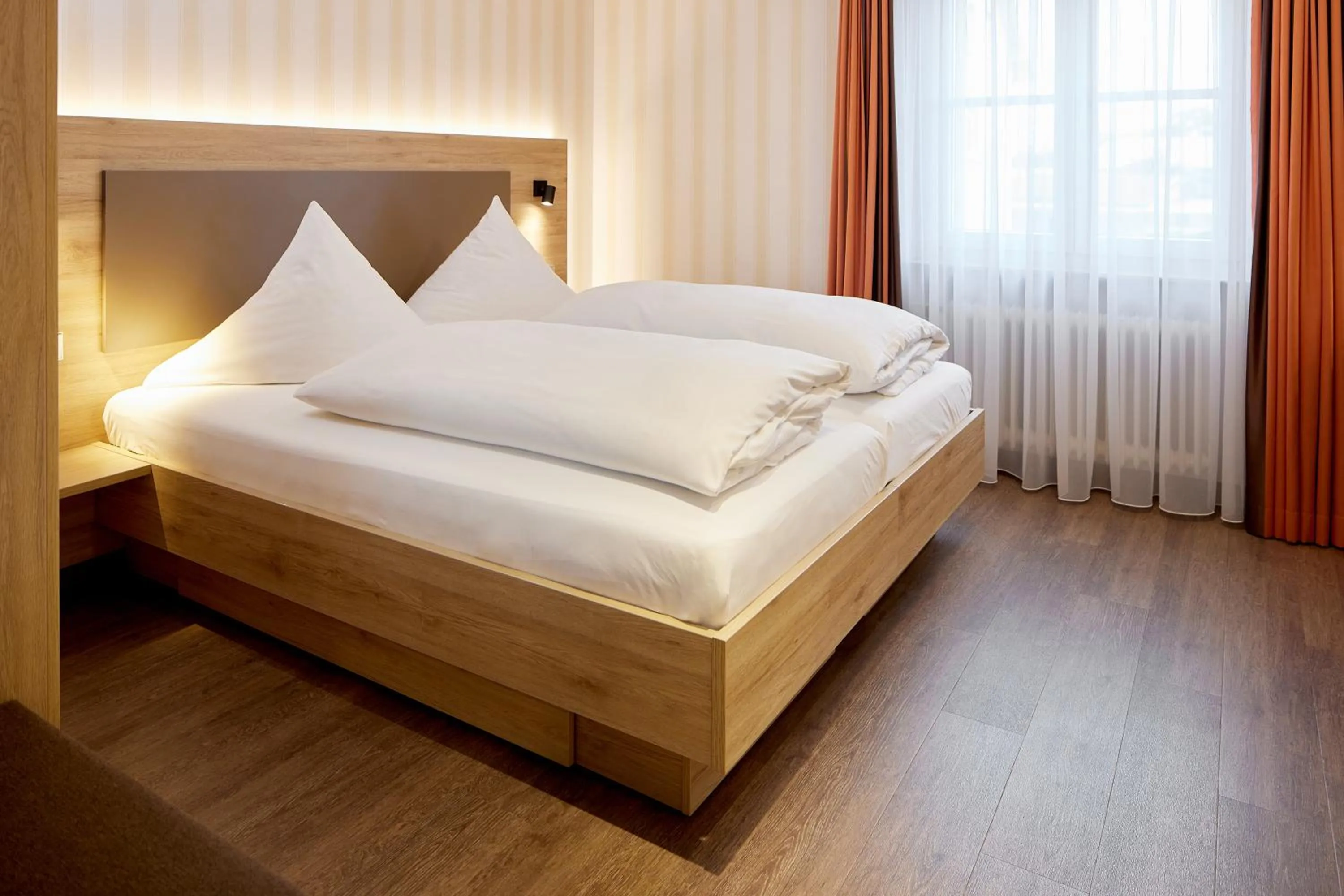 Bed in Hotel Zum Schiff