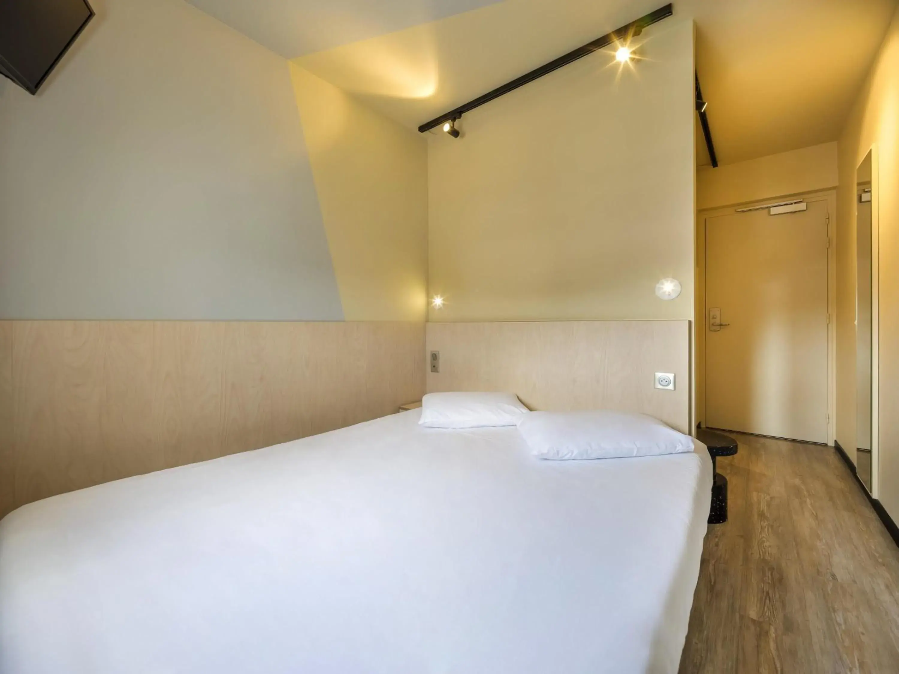 Standard Double Room in ibis budget Forbach Centre Standard Double Room in ibis budget Forbach Centre