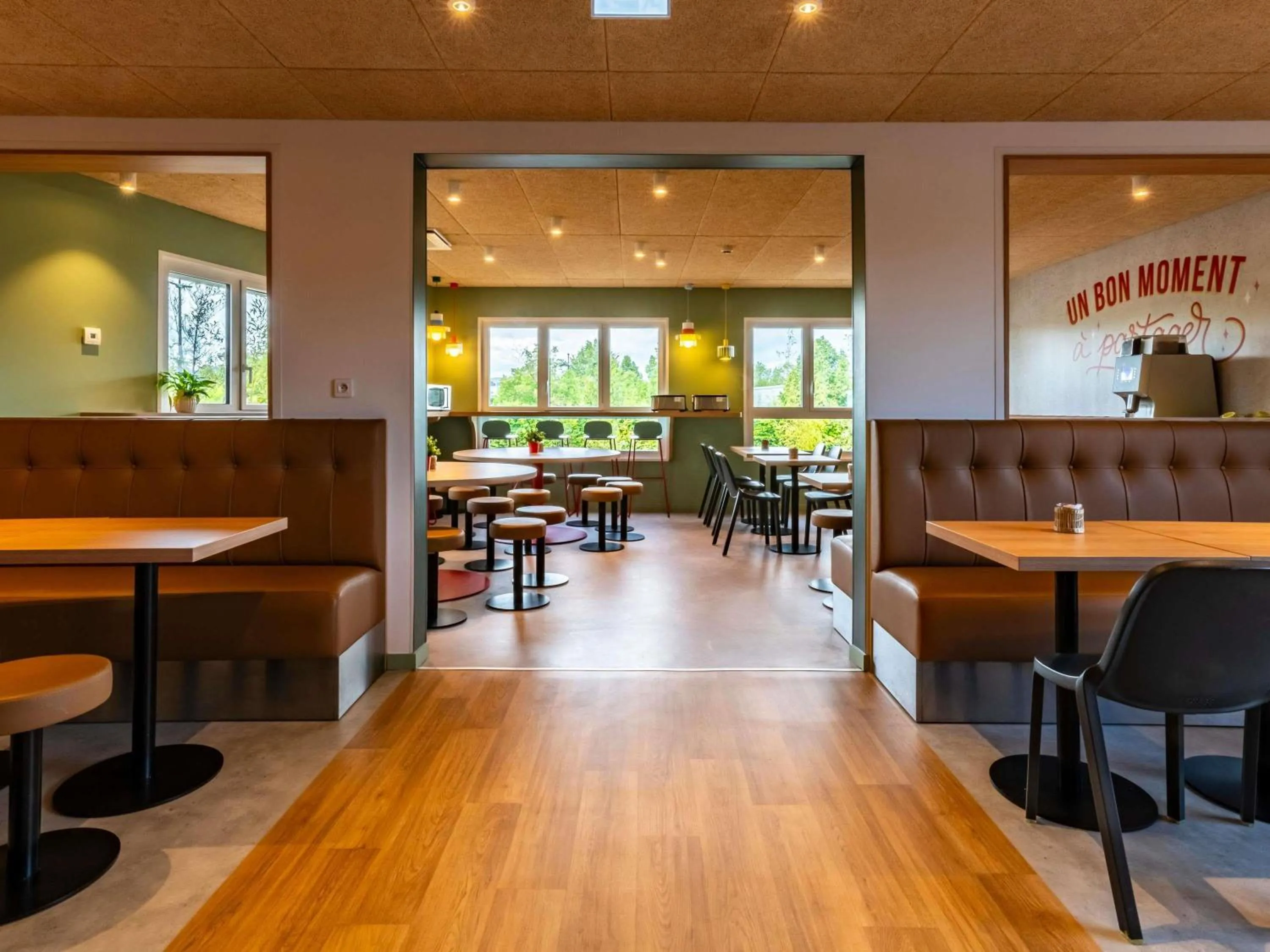 Breakfast in ibis budget Reims Thillois