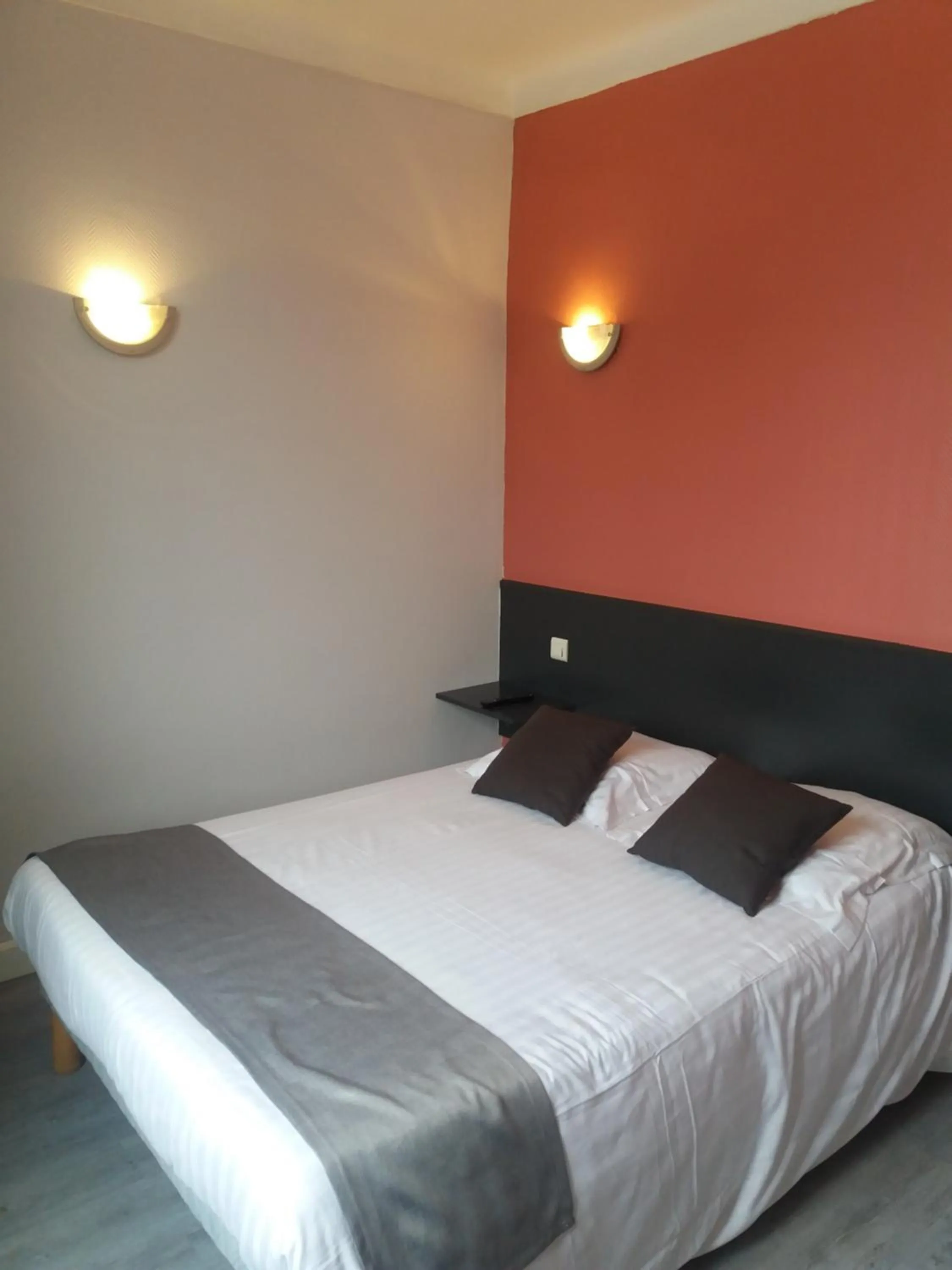 Bedroom, Bed in L'Ecailler