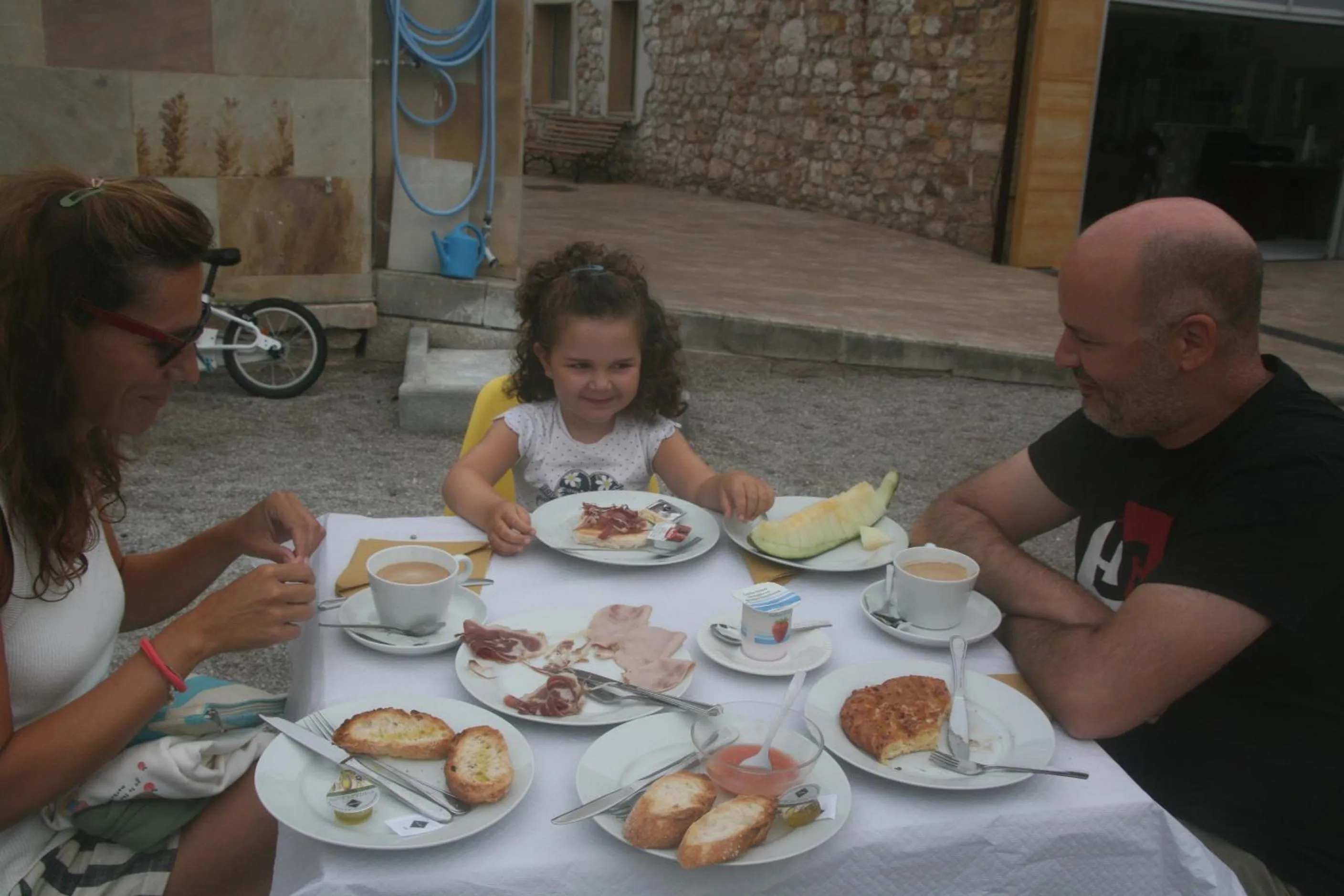 Property building in La Casuca de Mamina