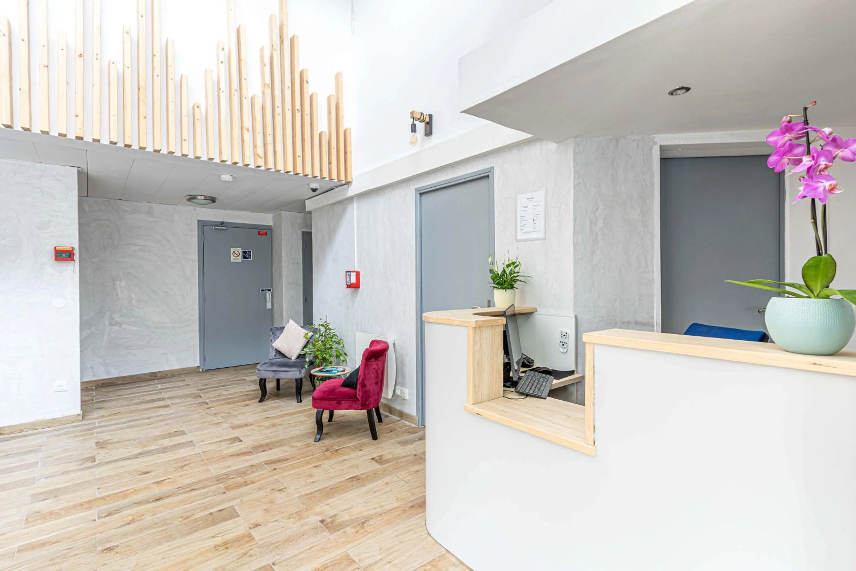 Lobby or reception in Fasthotel Cleon Rouen Sud