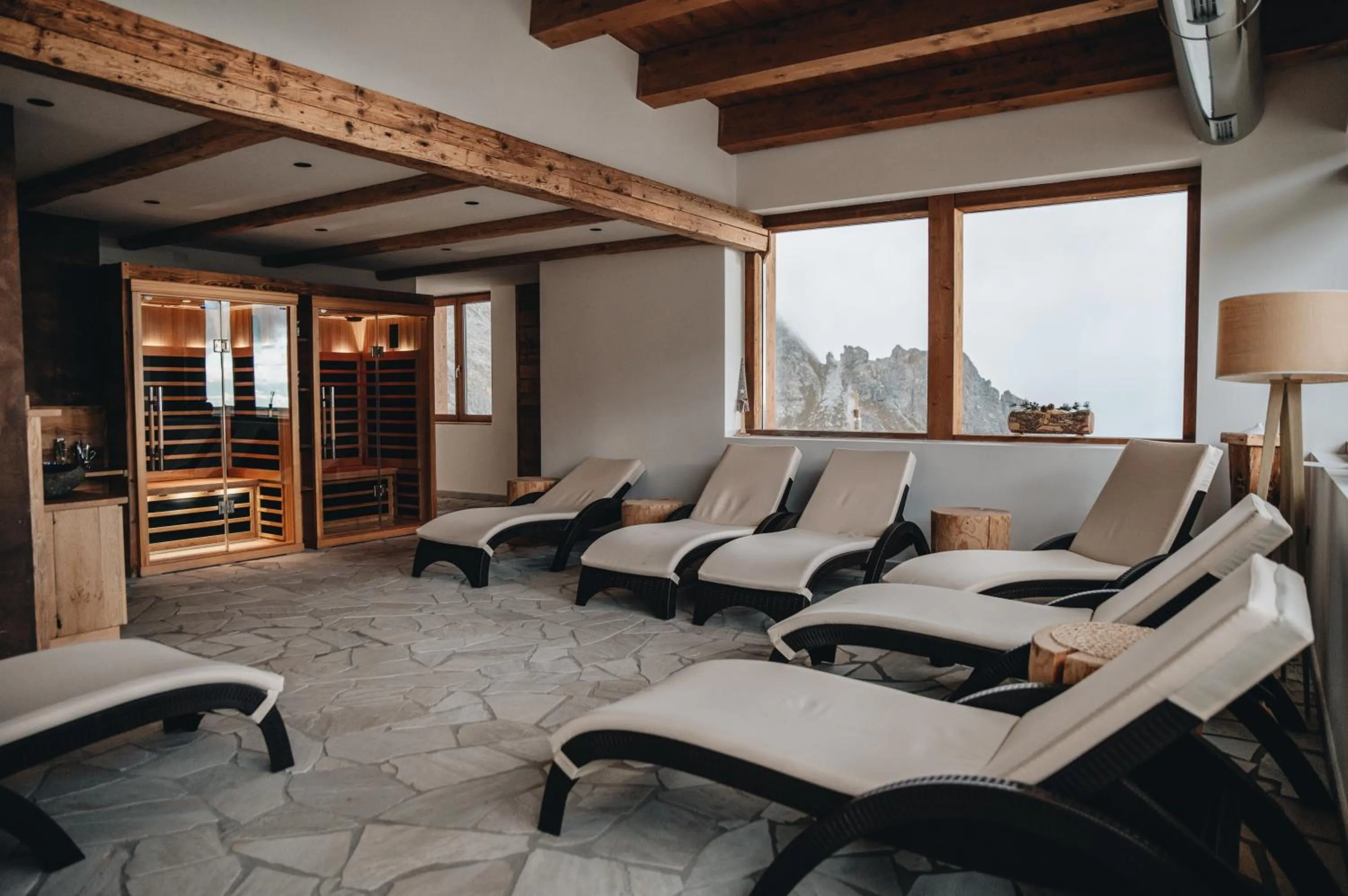 Spa and wellness centre/facilities in CAPANNA PRESENA