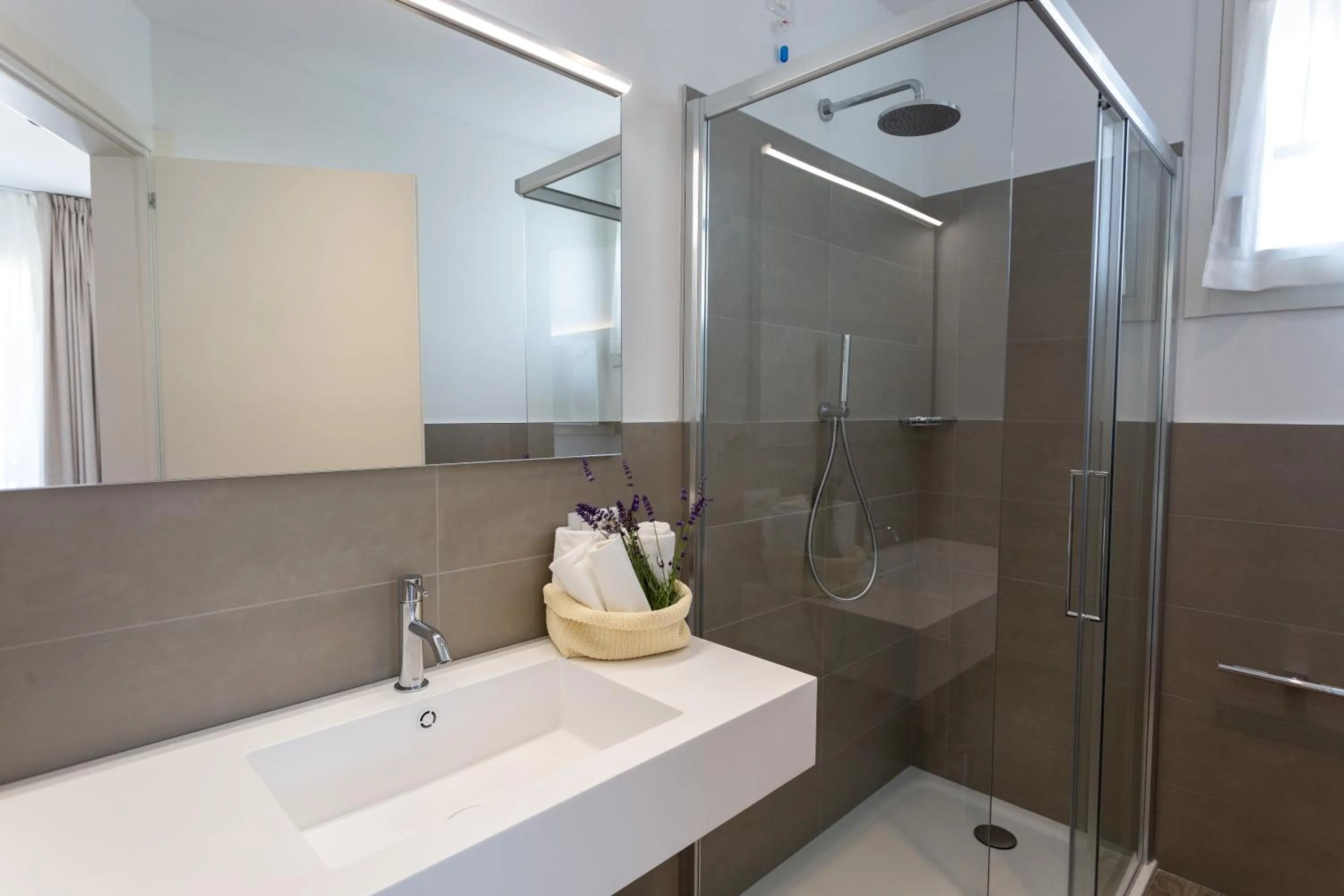 Shower in Casa Massaro Todeschini