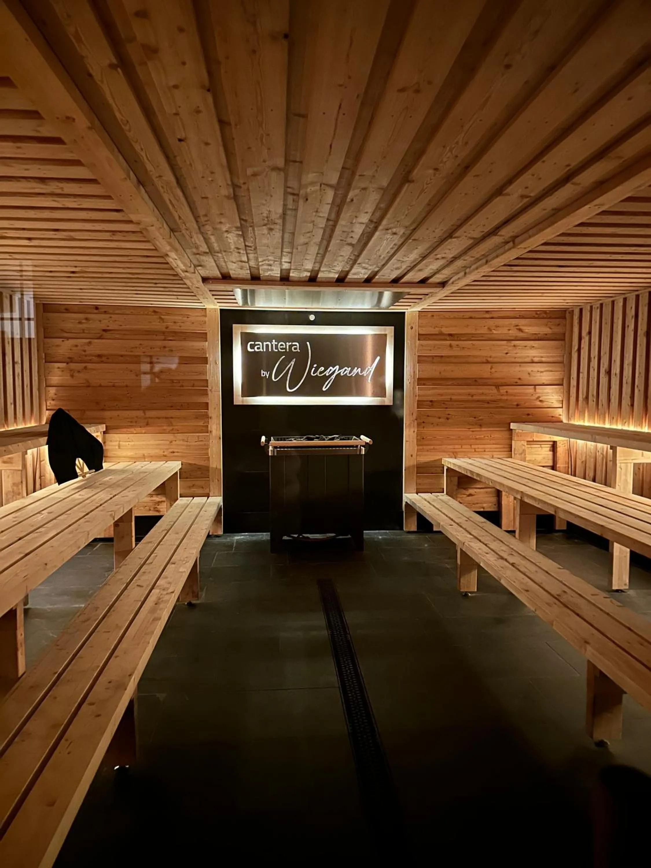 Sauna in cantera by Wiegand