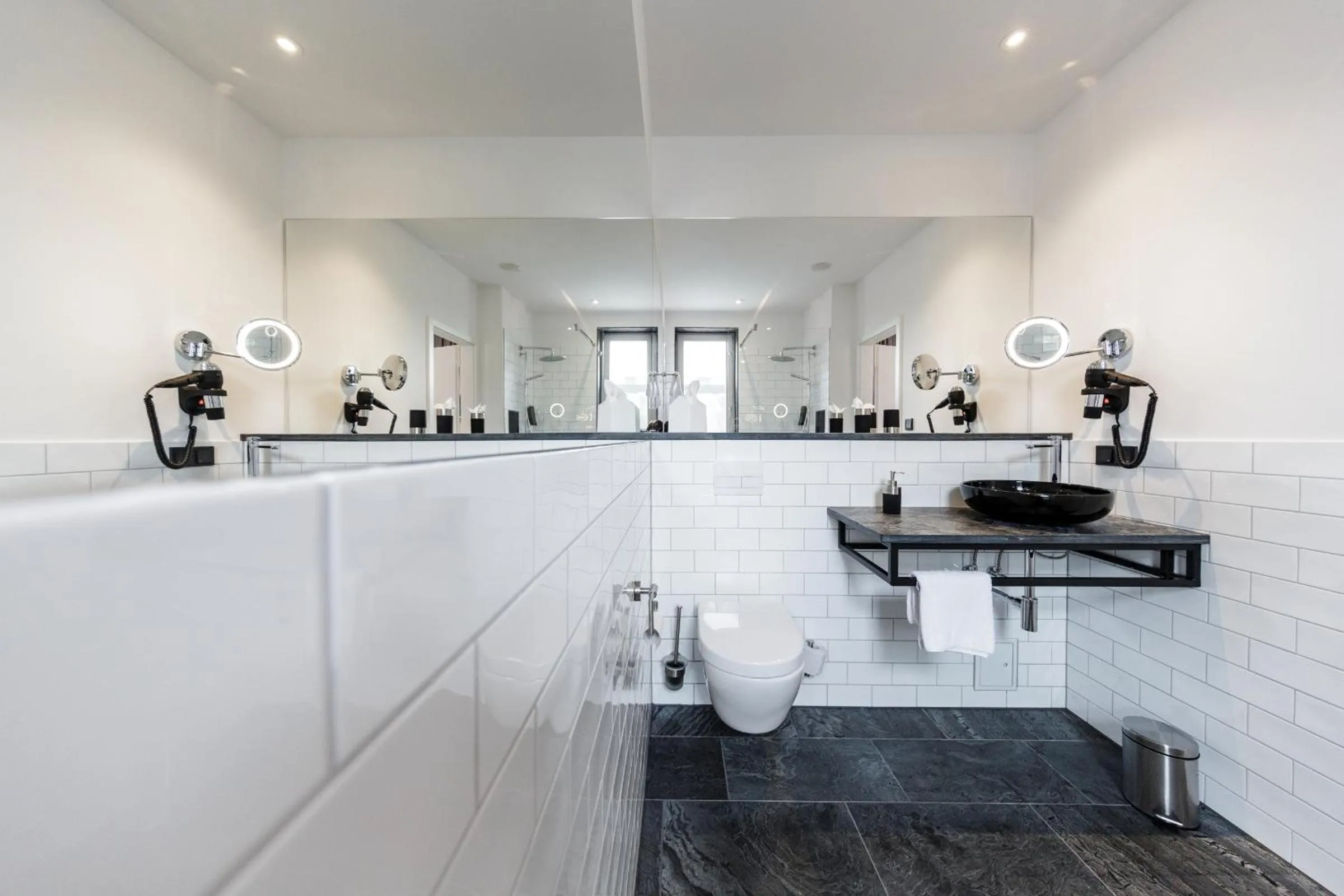 Toilet in cantera by Wiegand