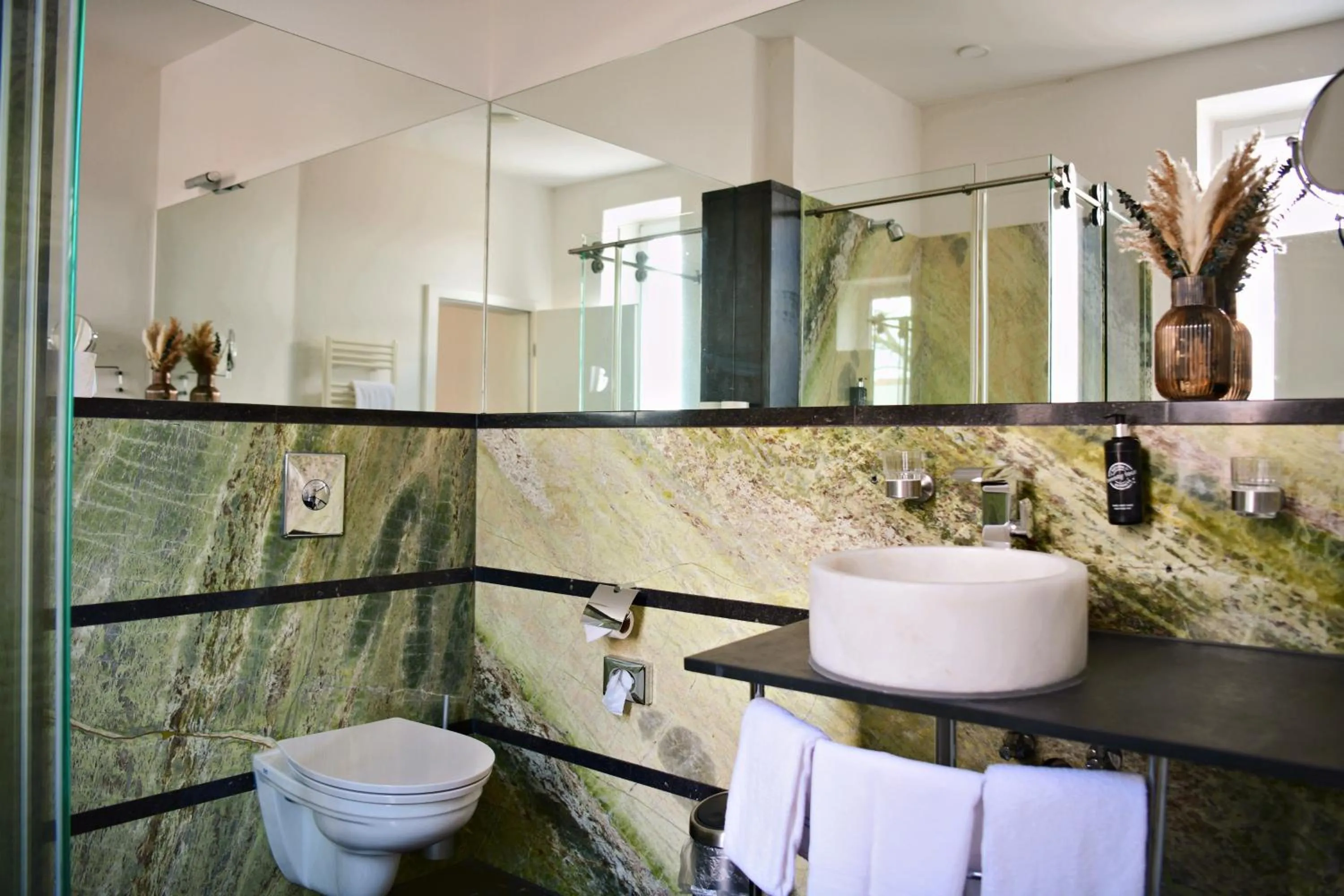 Toilet in cantera by Wiegand