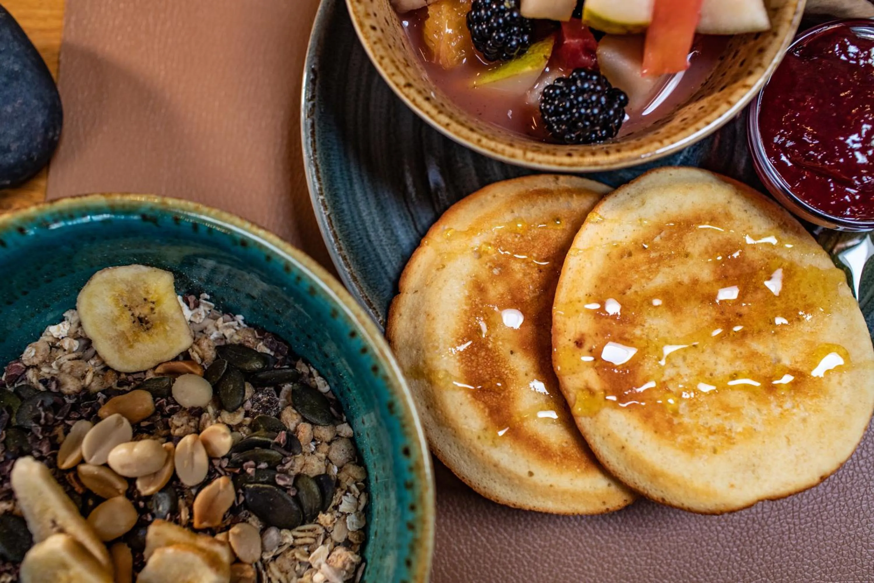 Breakfast in cantera by Wiegand