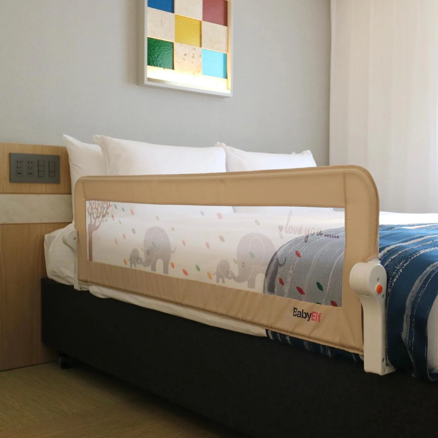 room service, Bed in Okinawa Hinode Resort and Hot Spring Hotel