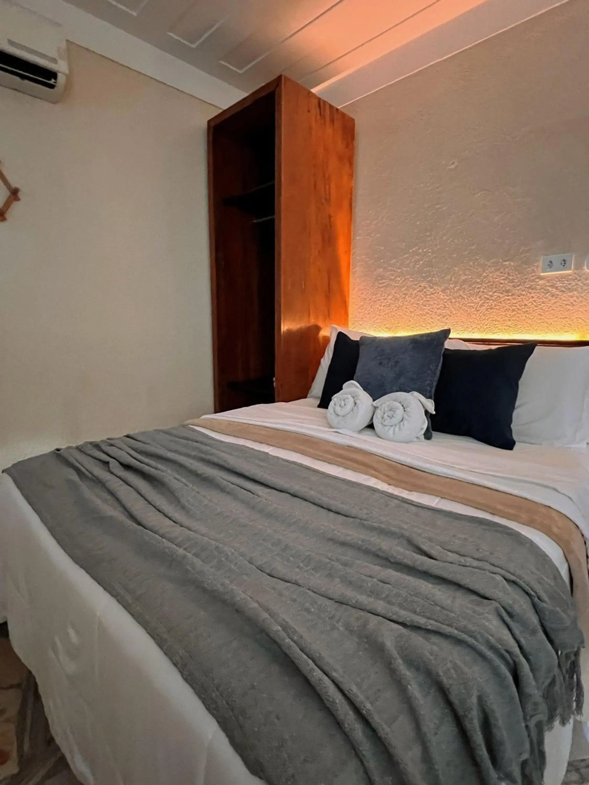 Bed in Pier Beach Club