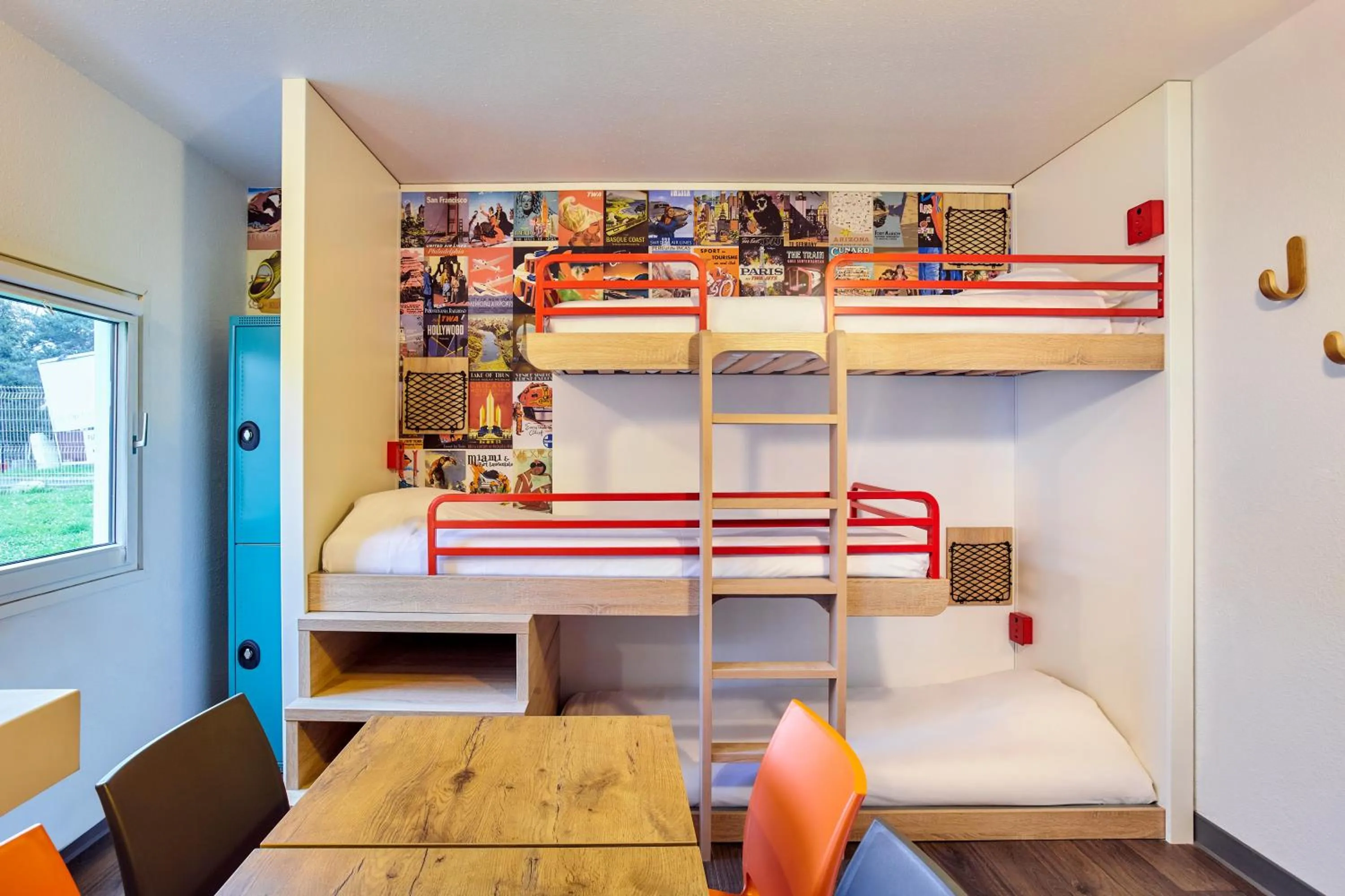 bunk bed, Bed in hotelF1 Beauvais