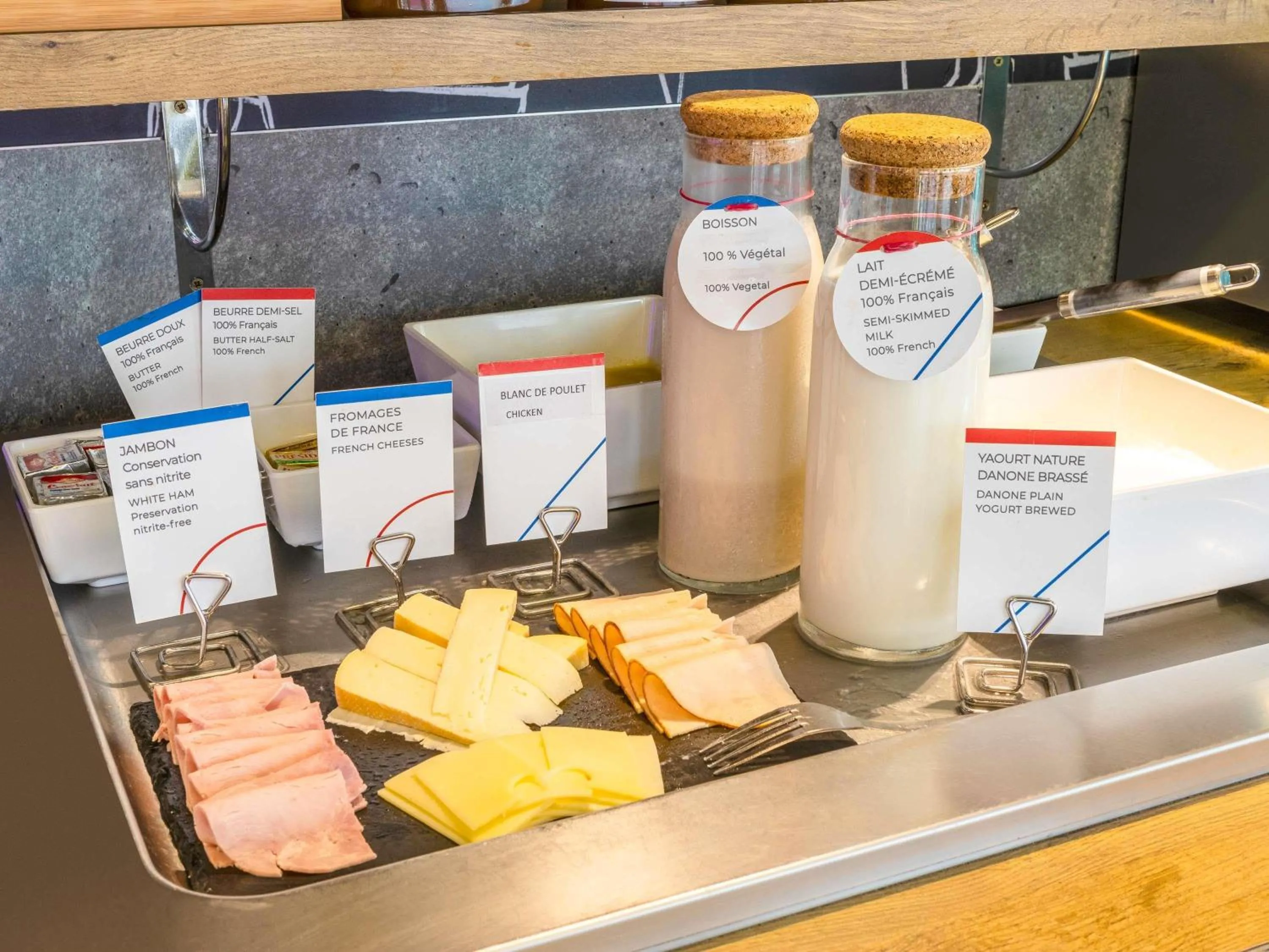 Breakfast in ibis budget Compiègne Centre-Ville