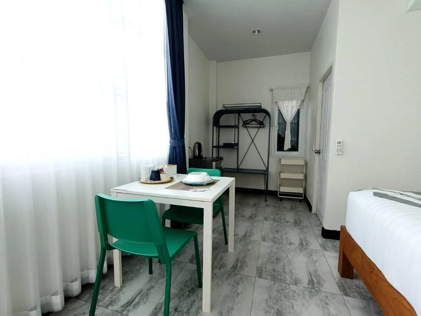 Dining area, Bed in PaiApartHotel