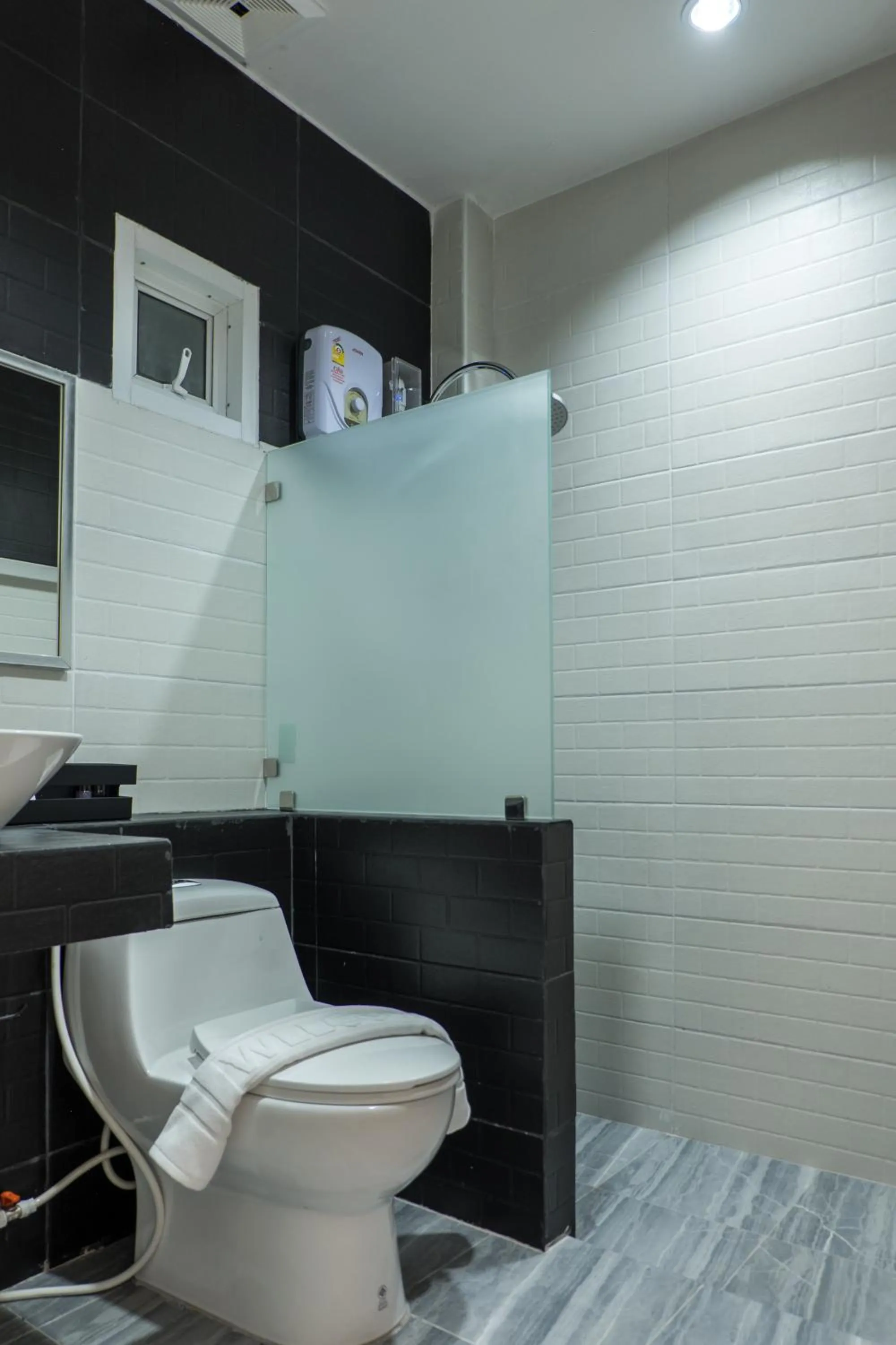 Shower in PaiApartHotel