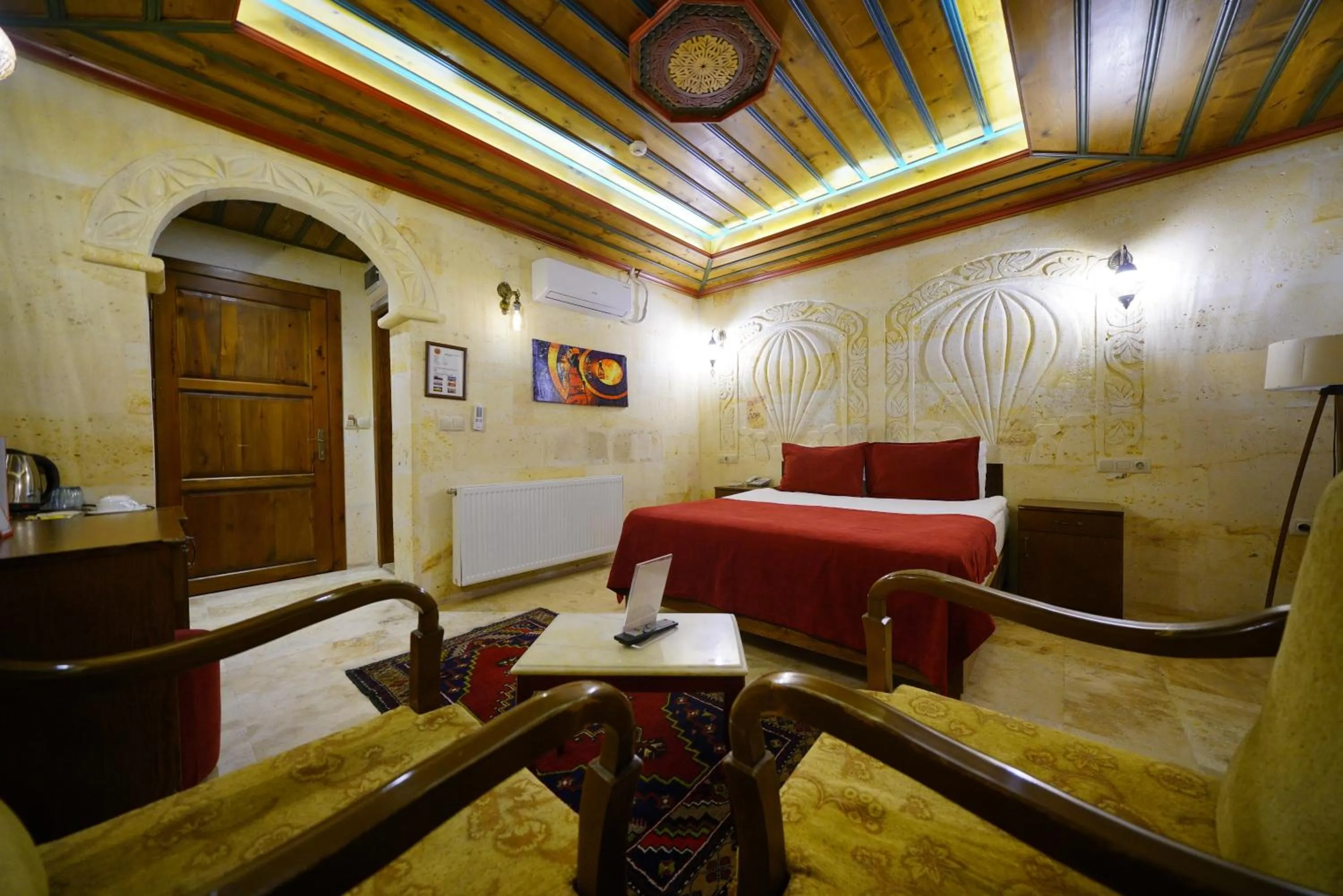 Bed in Balloon Cave Hotel