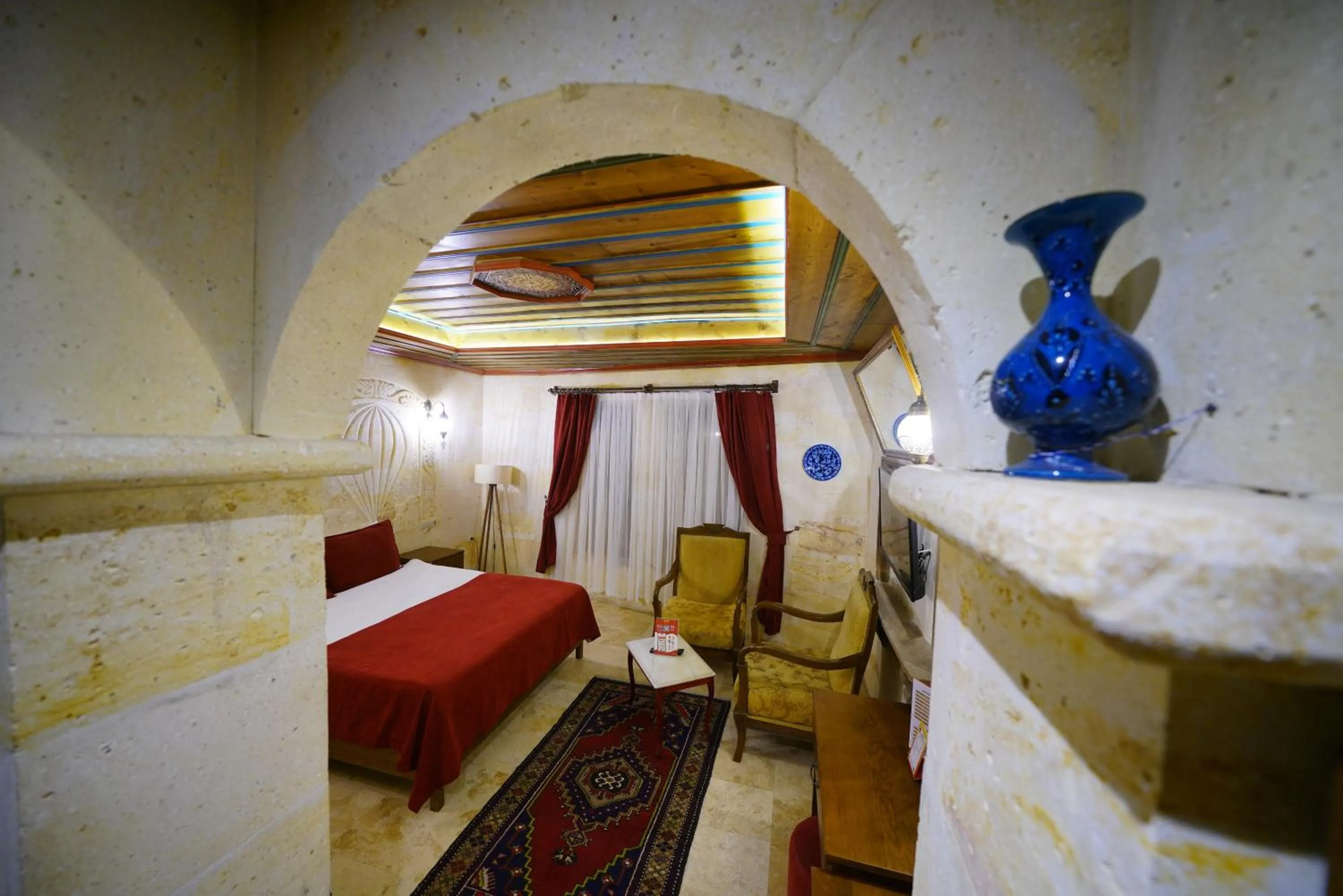 Bed in Balloon Cave Hotel