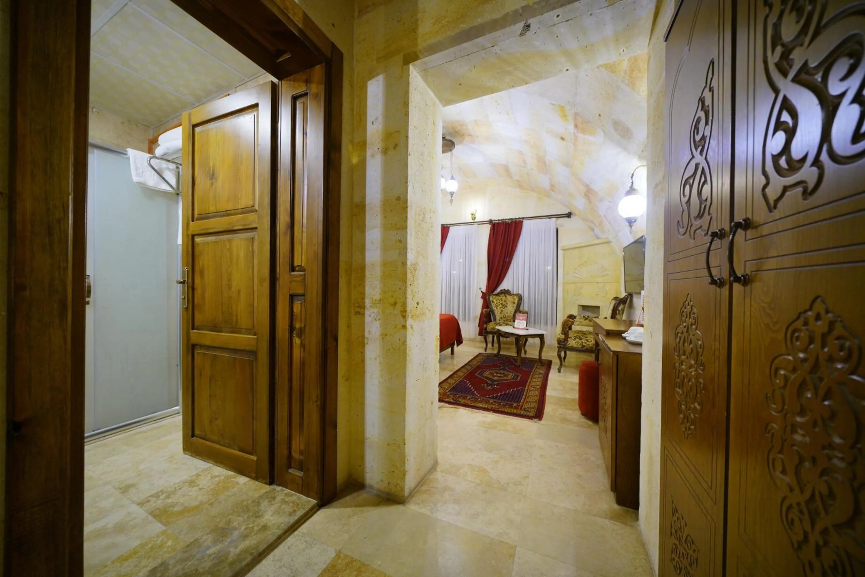 Bed in Balloon Cave Hotel