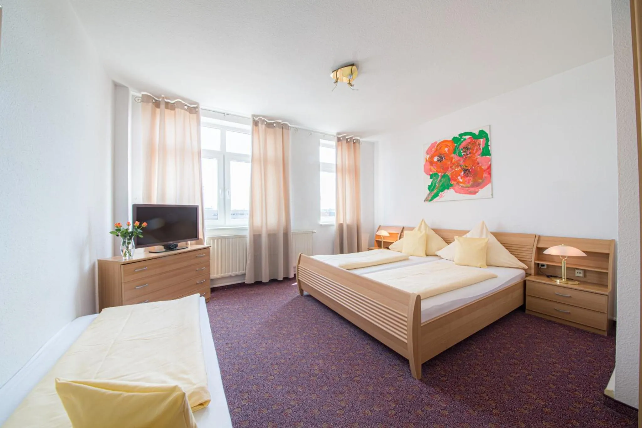 Bedroom, Bed in Europa Hotel Garni free parking