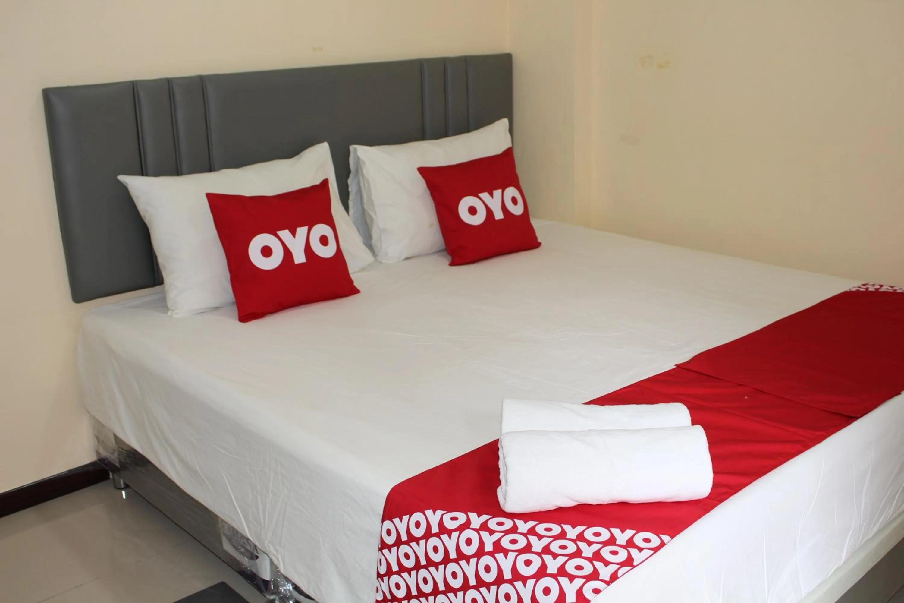 Bedroom, Bed in Awa Don Muang