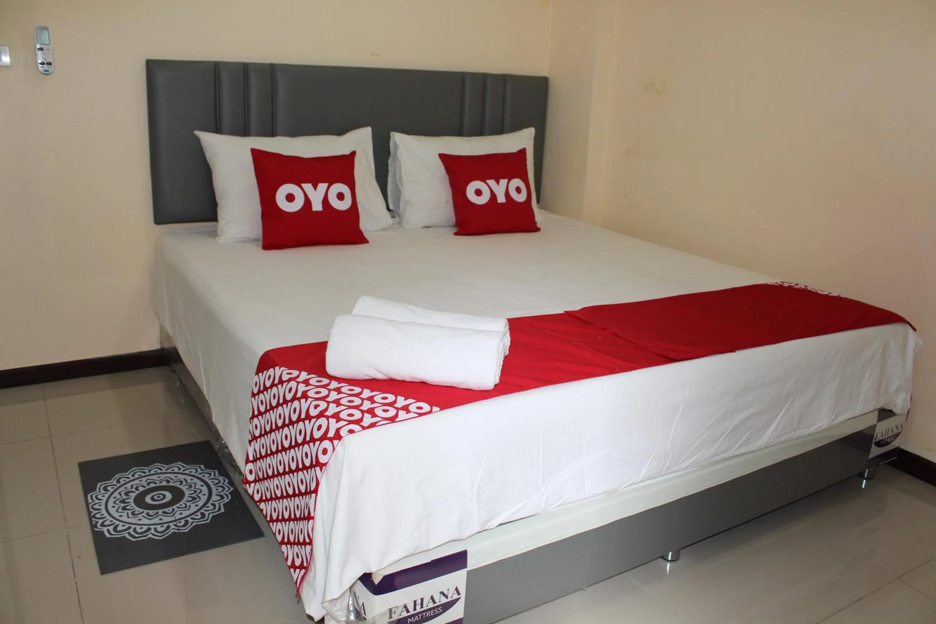 Bedroom, Bed in Awa Don Muang