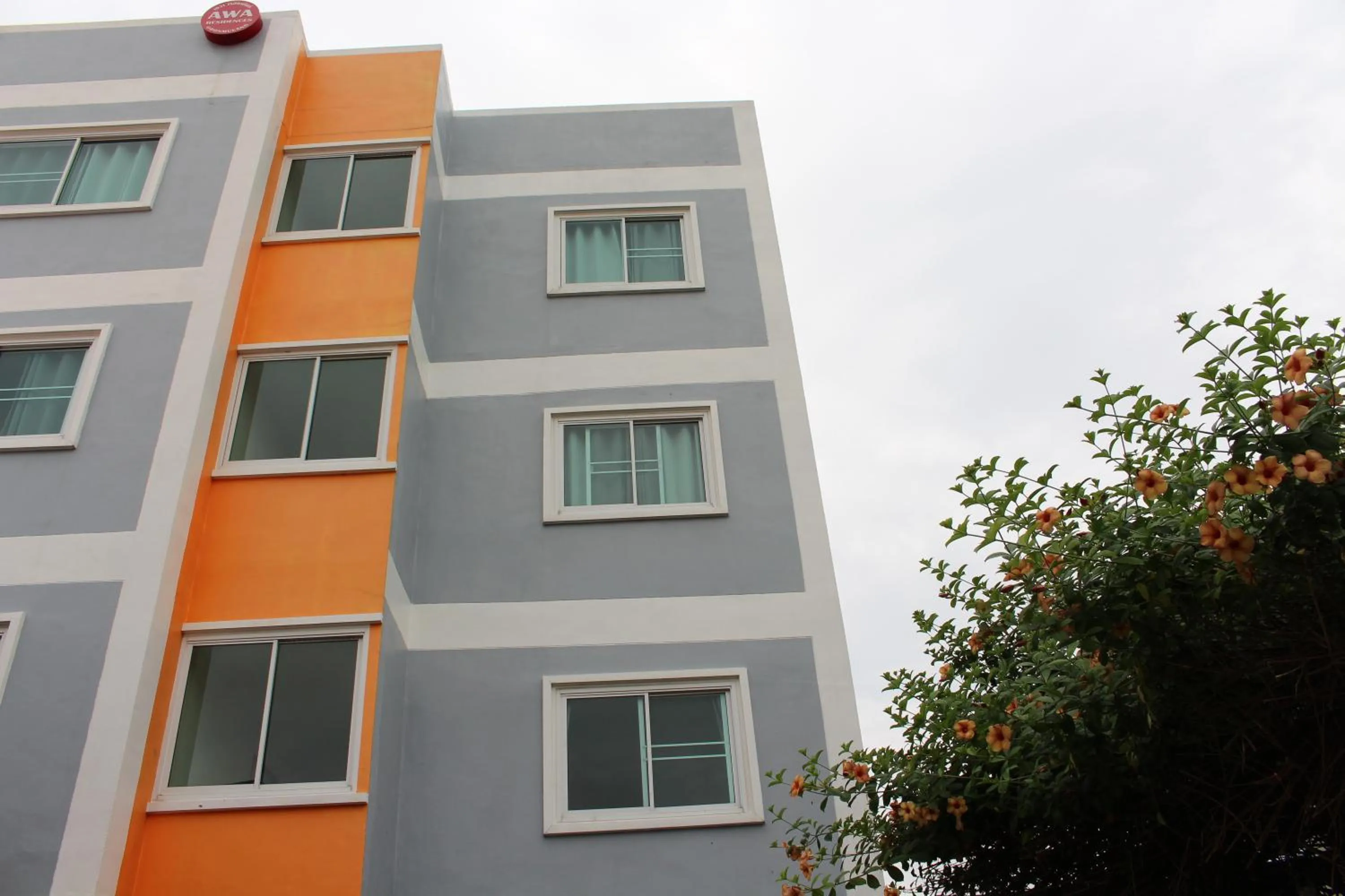 Property building in Awa Don Muang