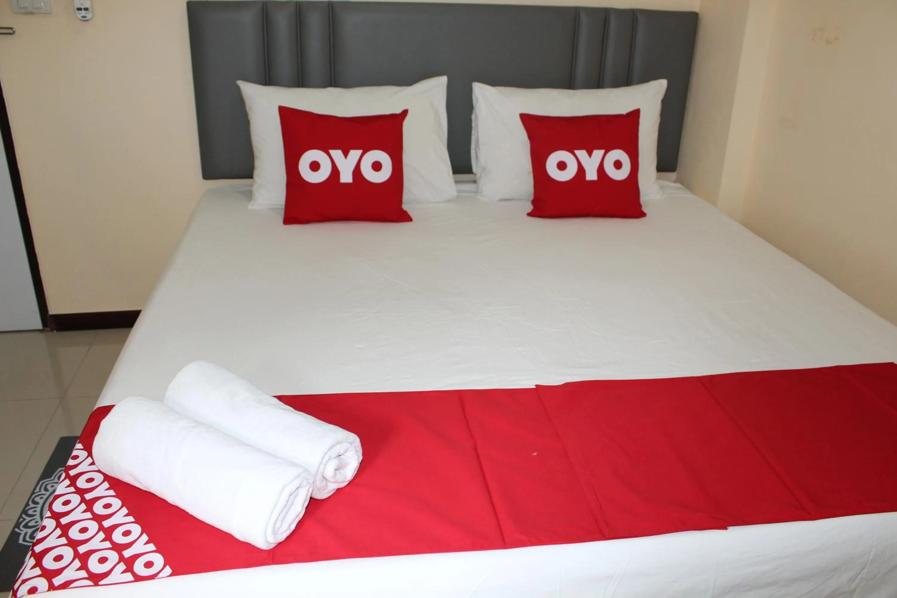 Bedroom, Bed in Awa Don Muang