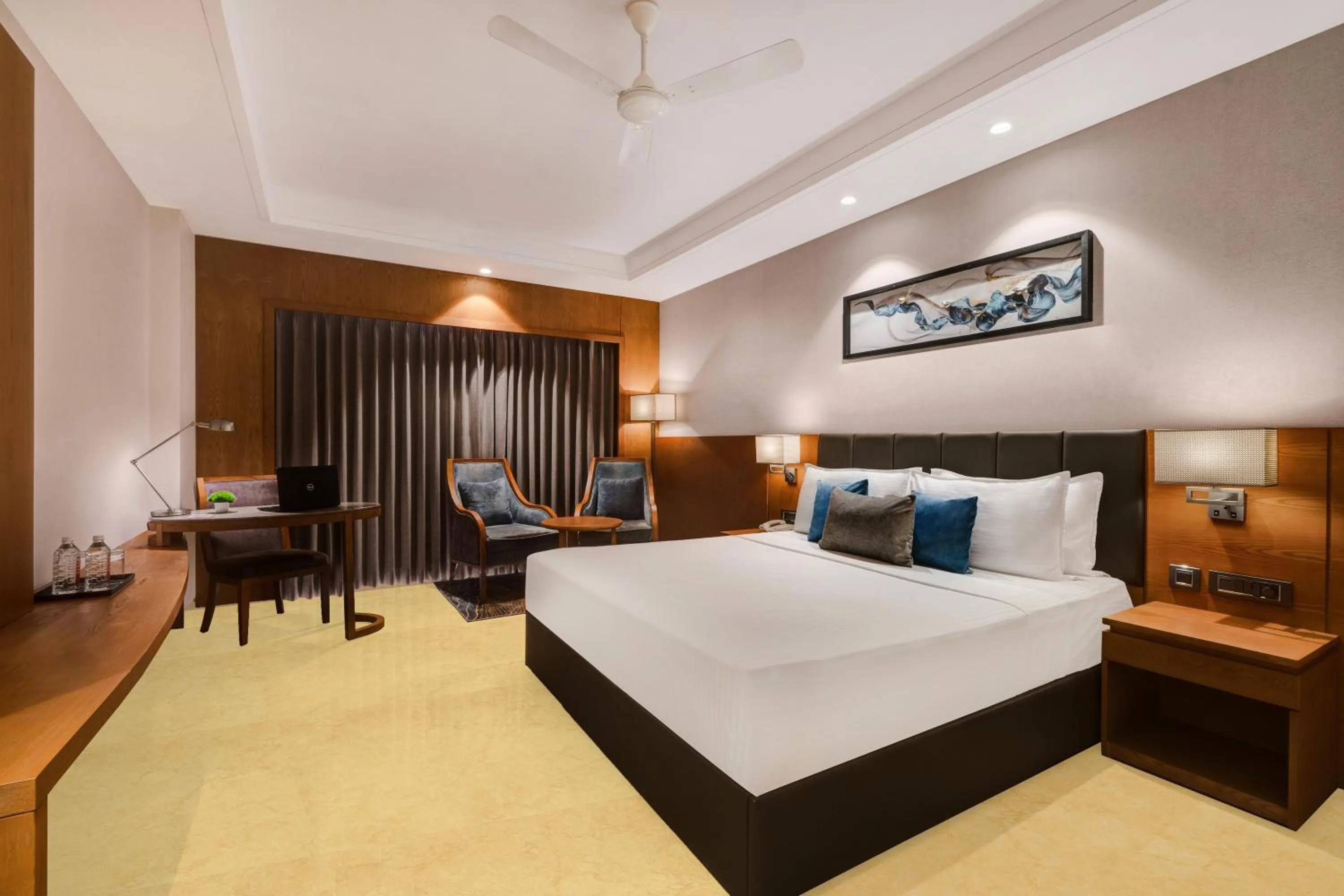 Bedroom, Bed in Lemon Tree Premier, Dwarka