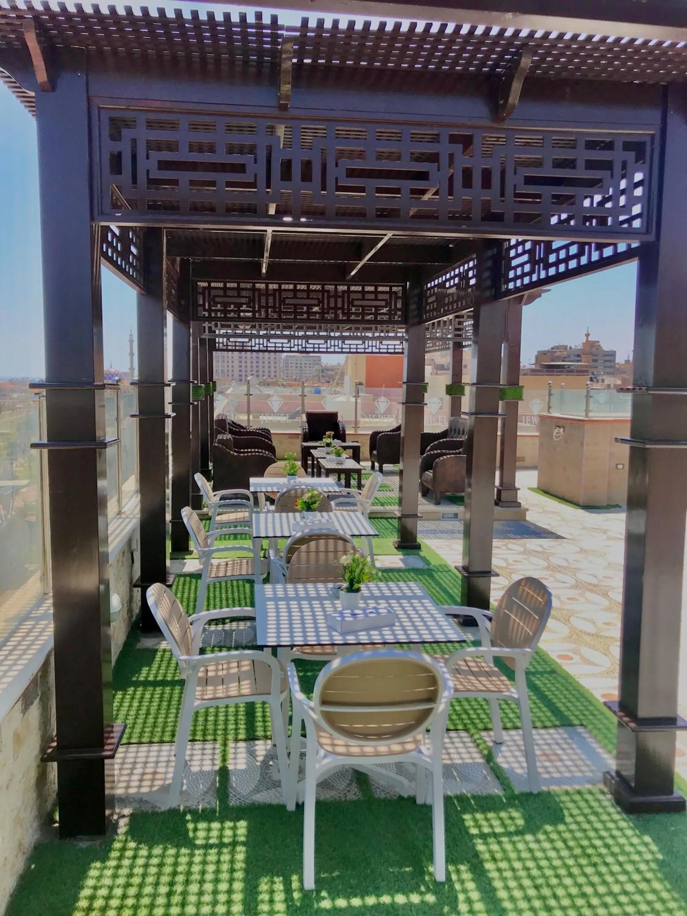 Restaurant/places to eat in Jewel Port Said Hotel