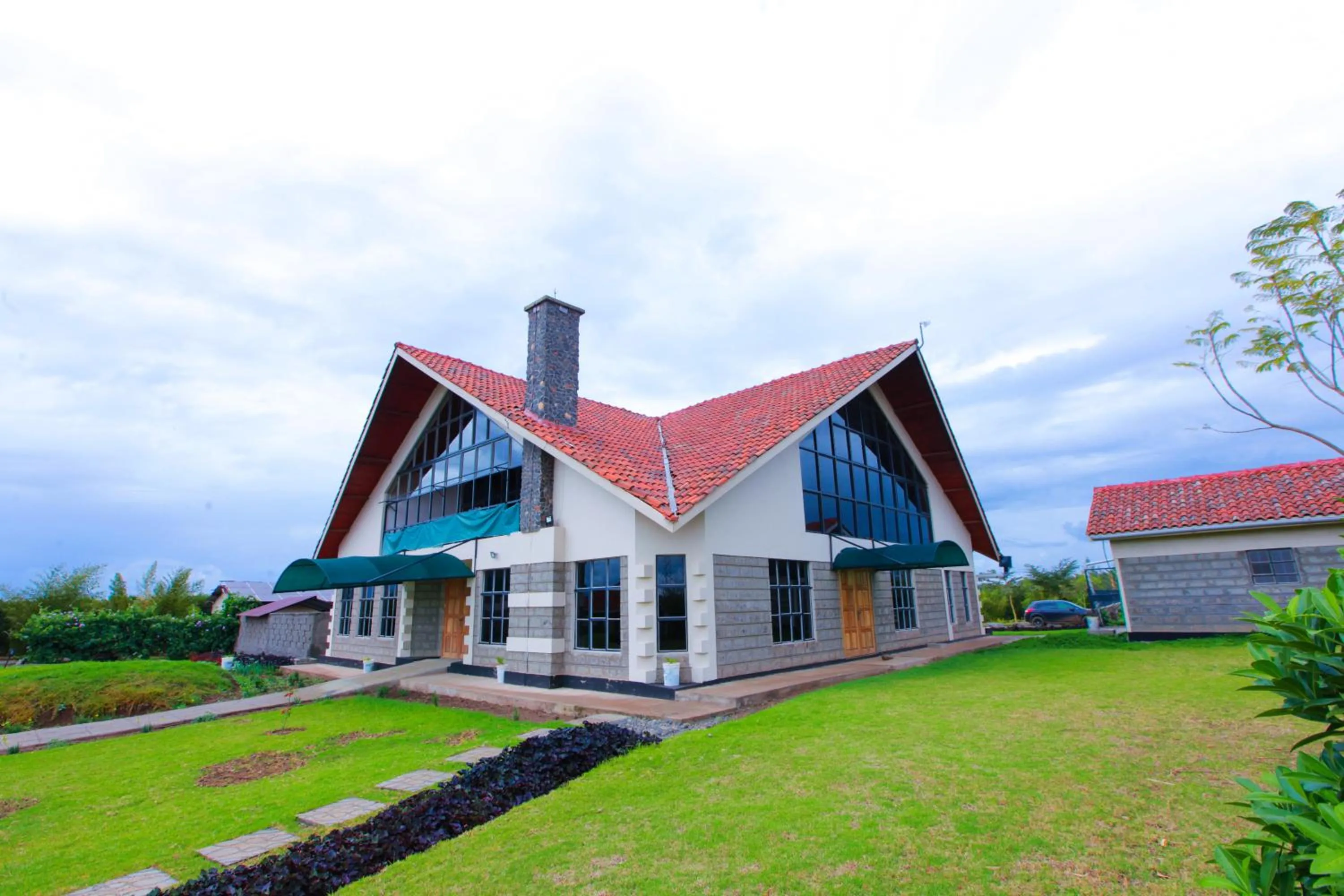 Garden in Mtoni Resort, Naro moru