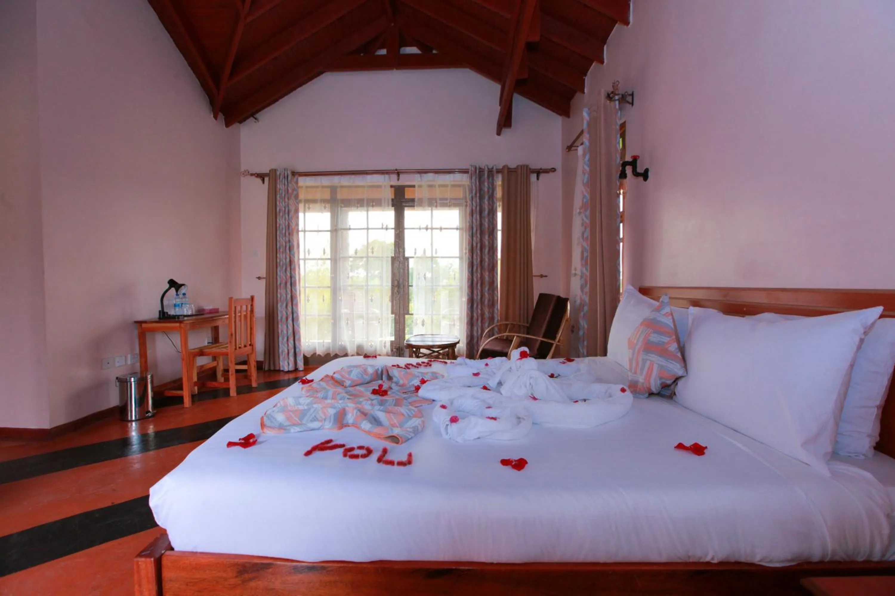 Bed in Mtoni Resort, Naro moru