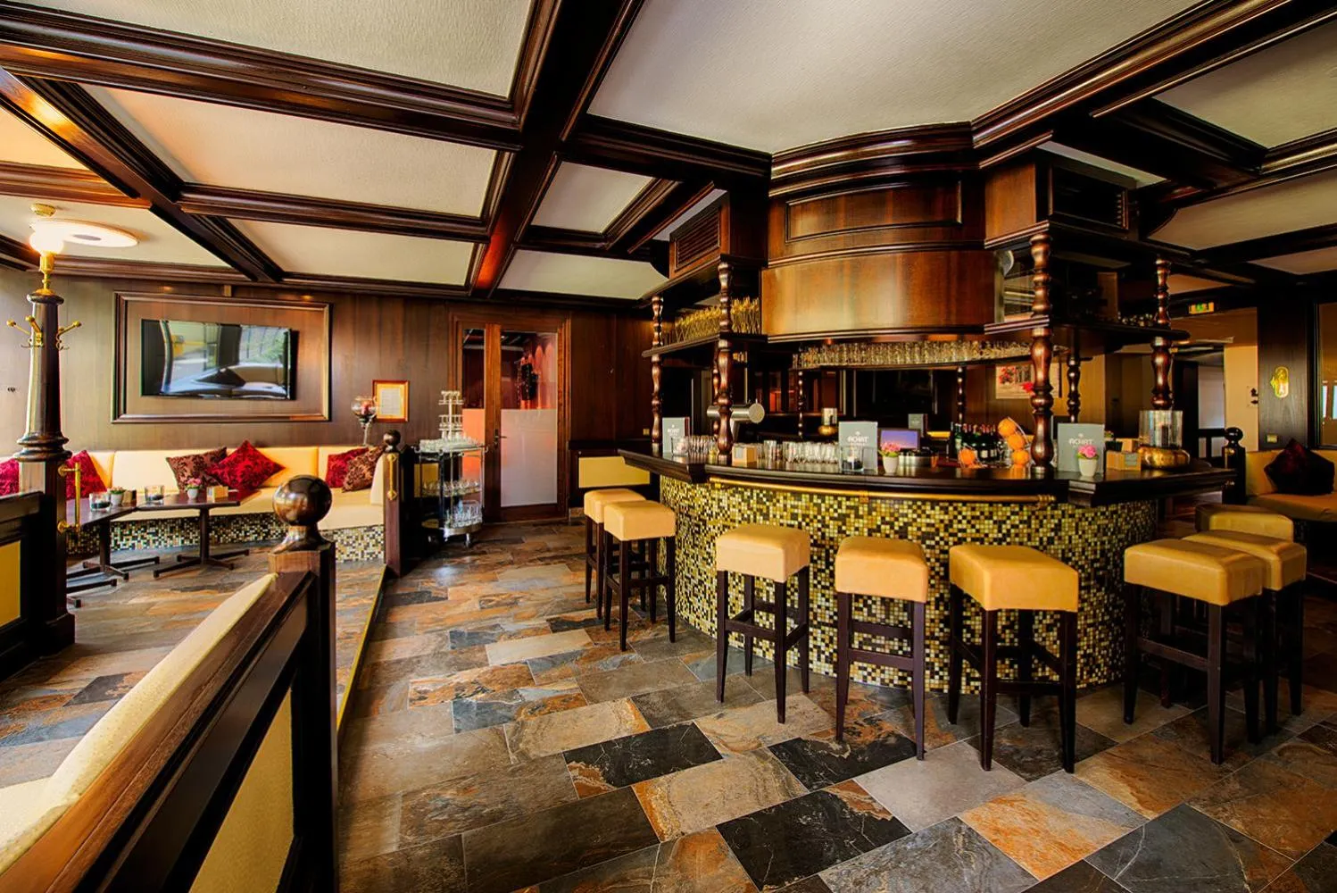 Lounge or bar in ACHAT Hotel Bad Dürkheim