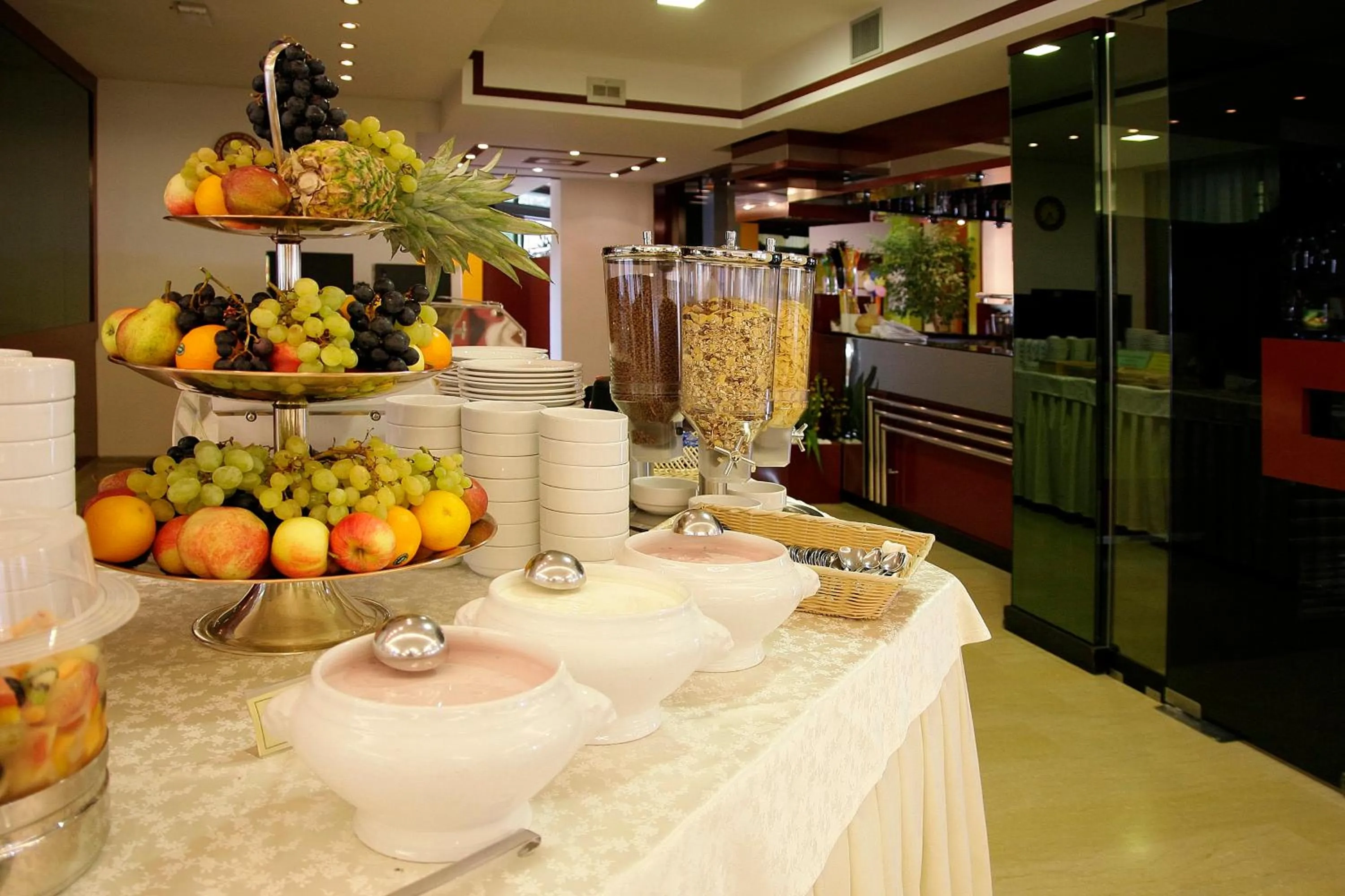 Food and drinks in Hotel Europa