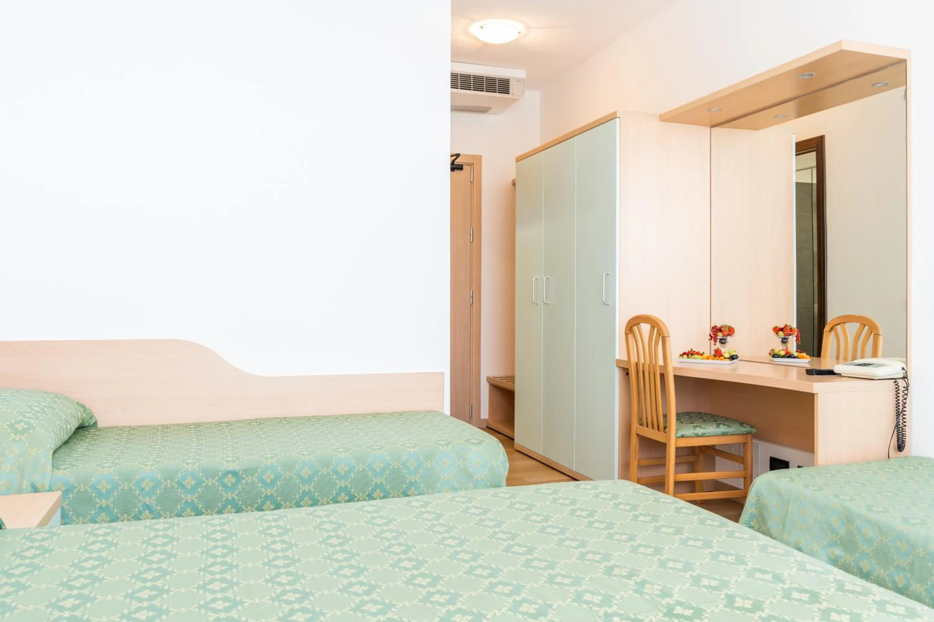 Bedroom, Bed in Hotel Europa