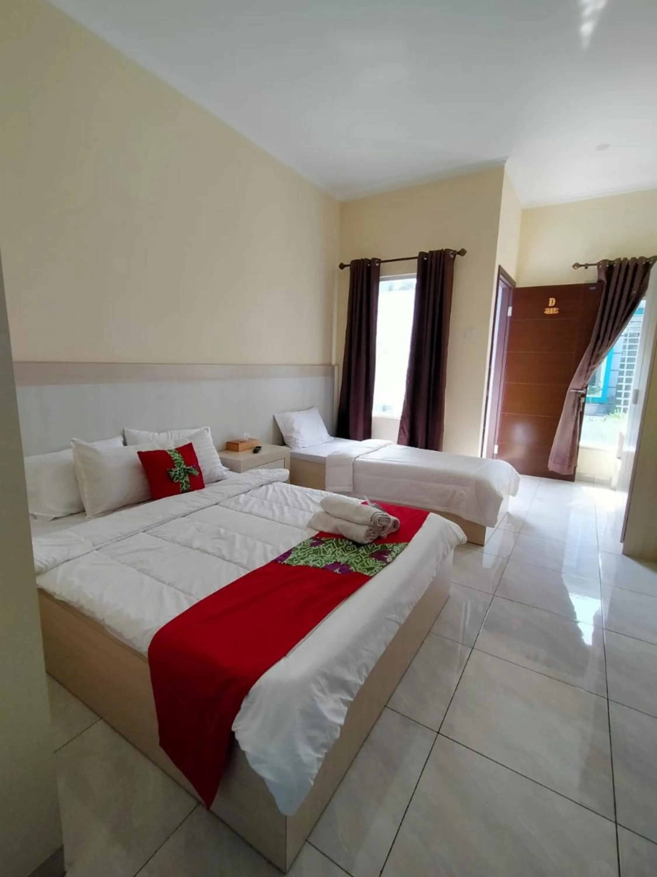 Maulana Hills Syariah Hotel