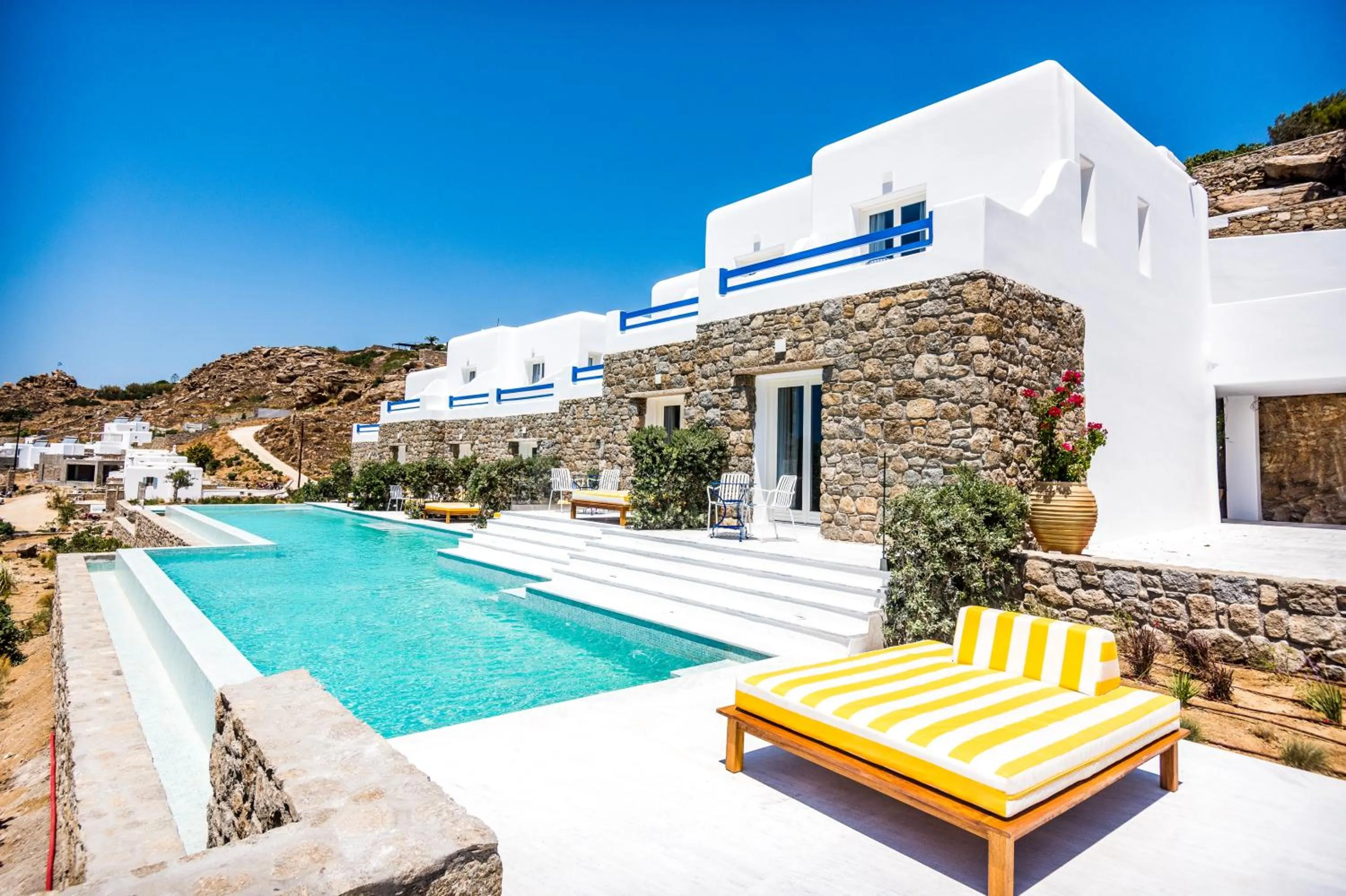 Swimming pool in San Antonio Summerland