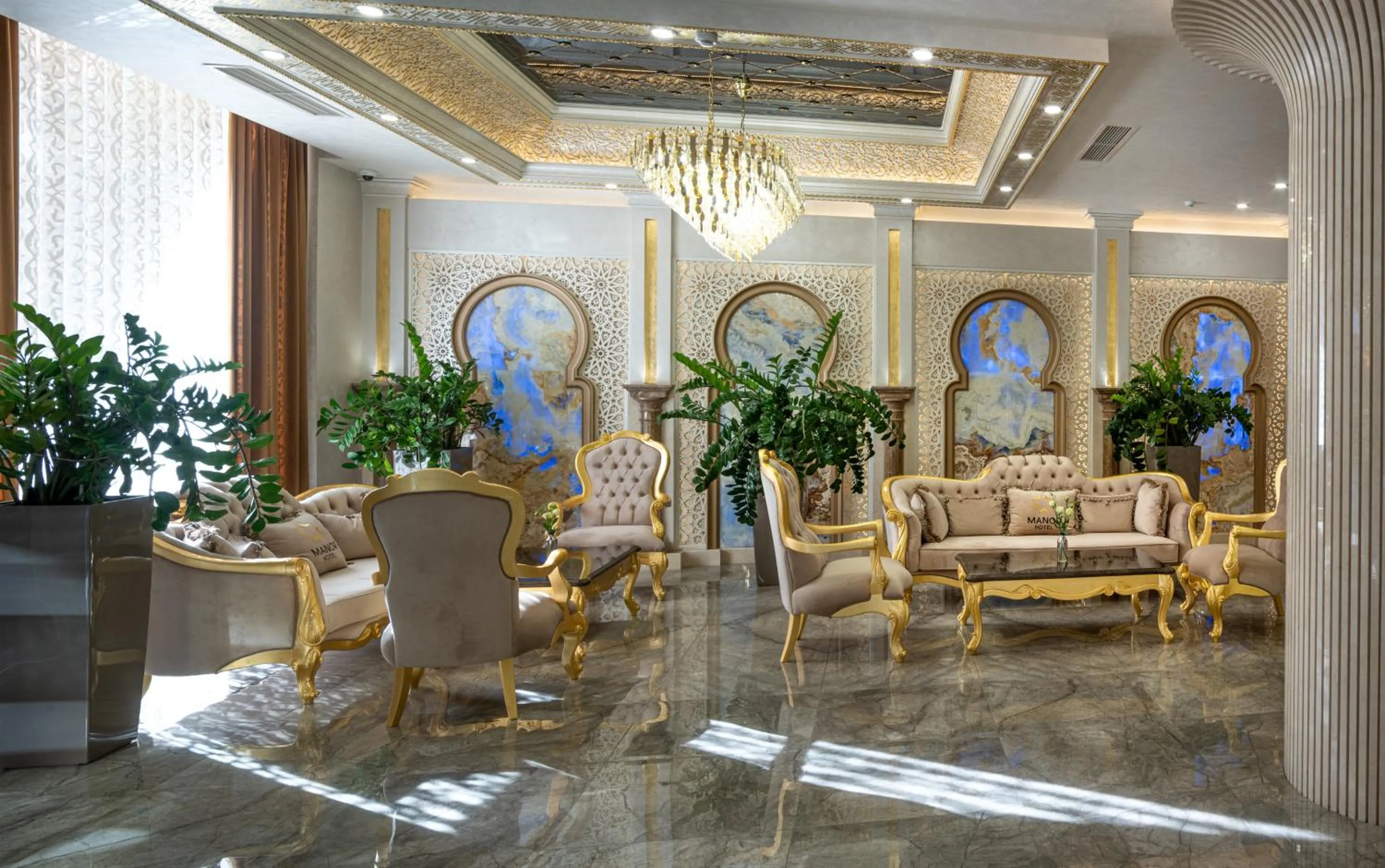 Lobby or reception in Manor Hotel