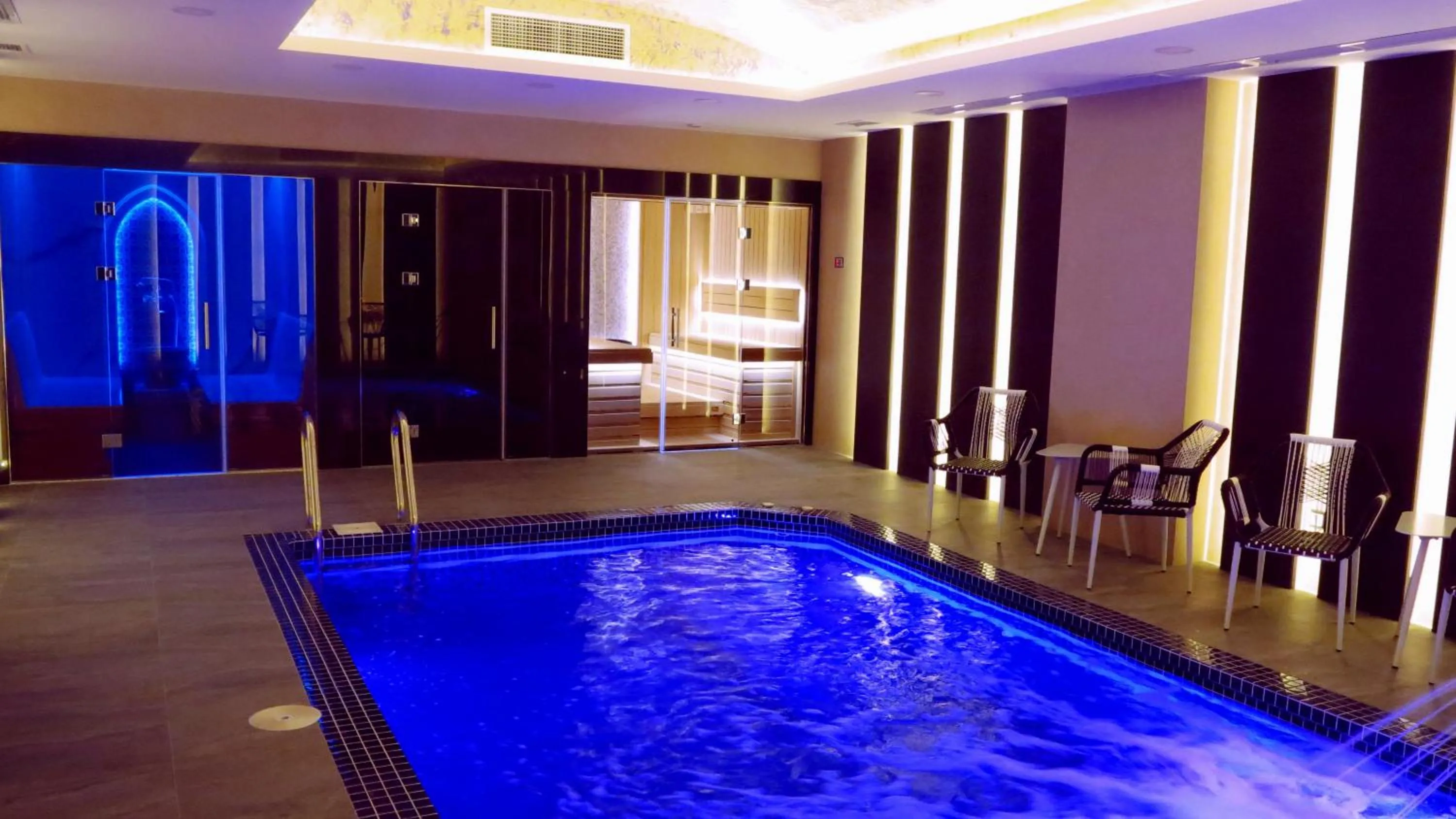 Massage in Manor Hotel