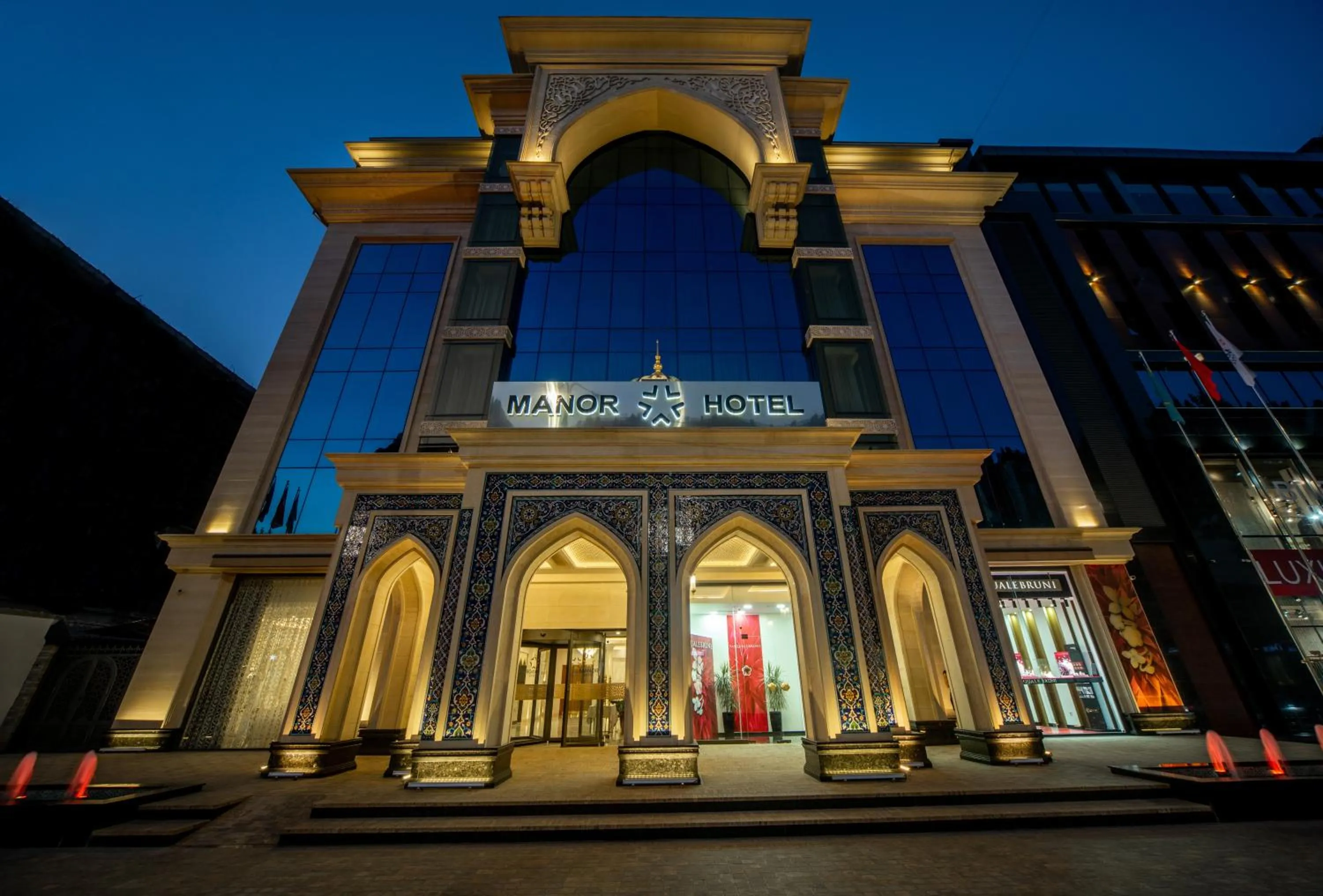 Property building in Manor Hotel