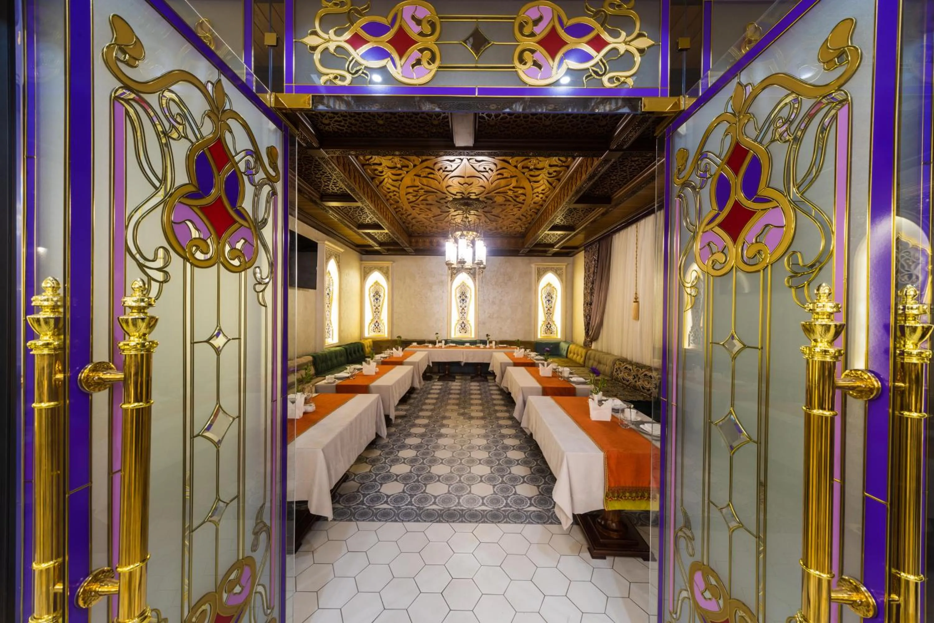 Restaurant/places to eat, Bed in Manor Hotel