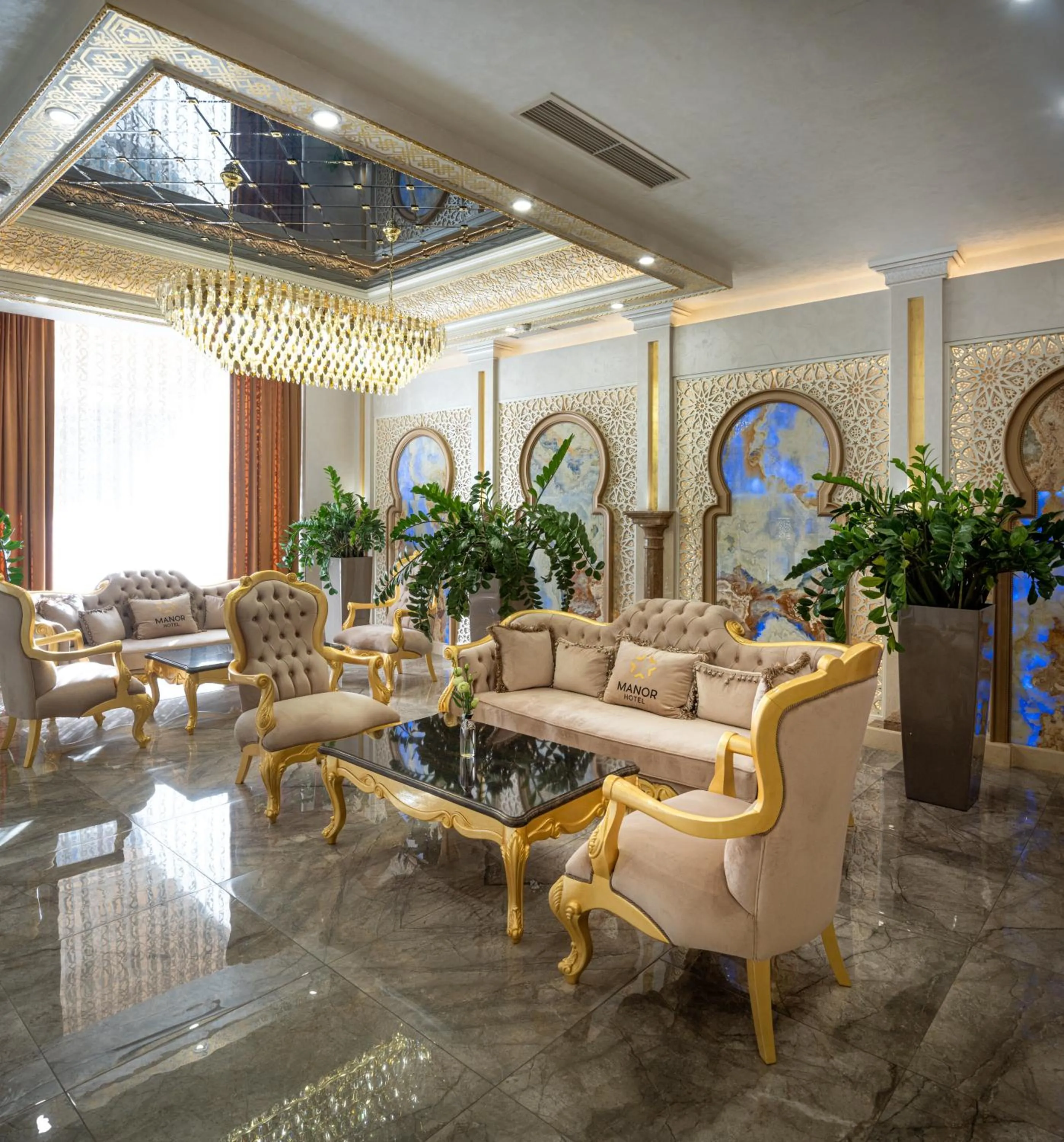 Lobby or reception in Manor Hotel