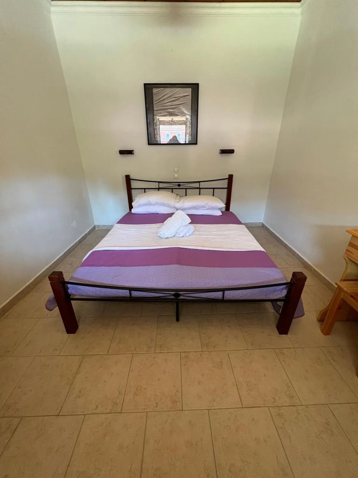 Bedroom, Bed in Elves Studios& Apartment's SIDARI