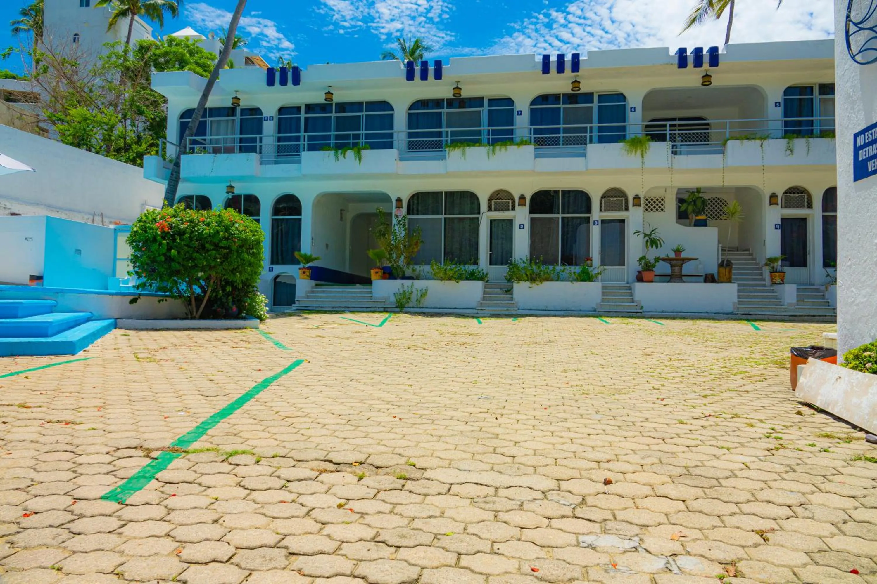 Property building in Suites La Audiencia