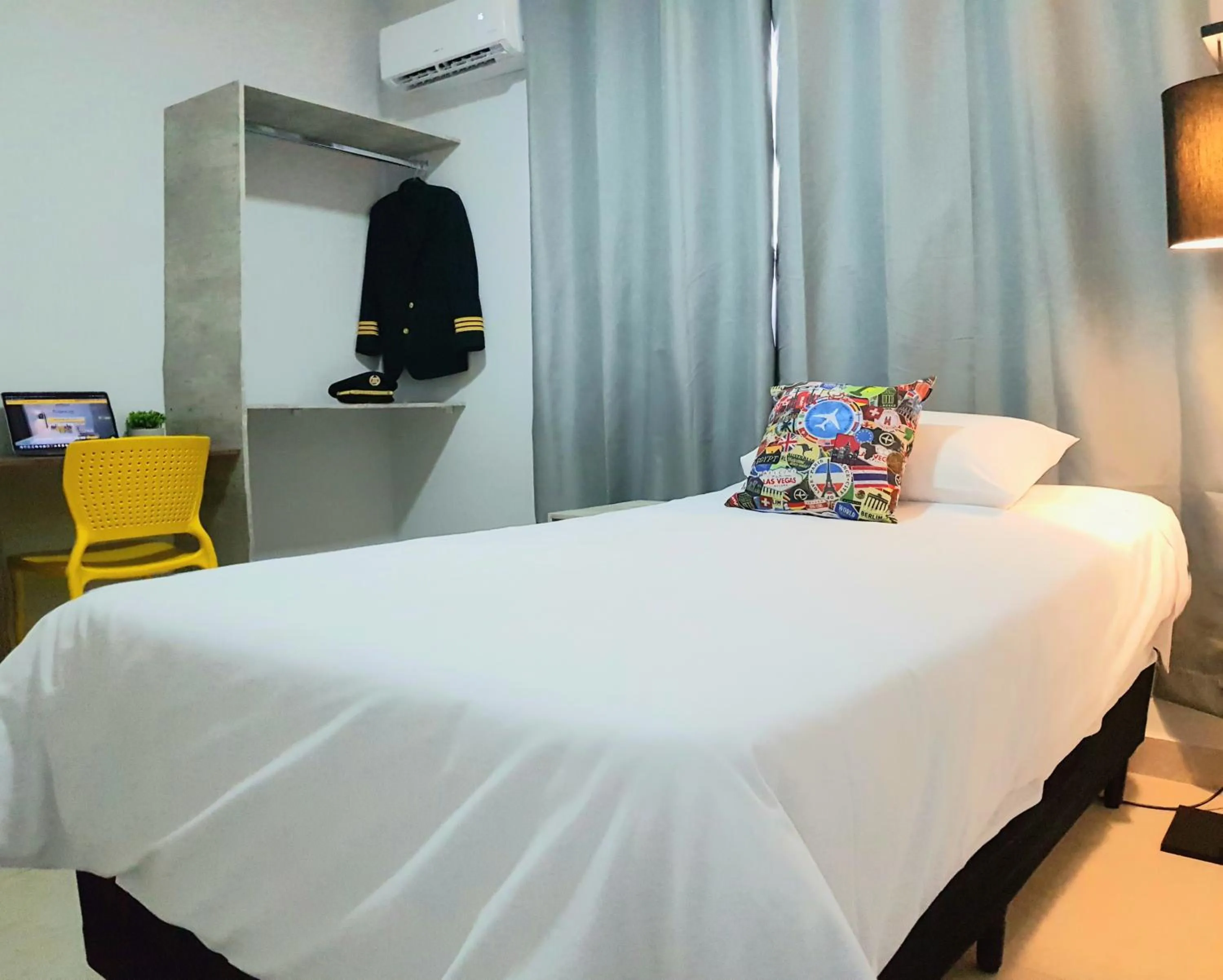 Bed in Aero Inn Hotel