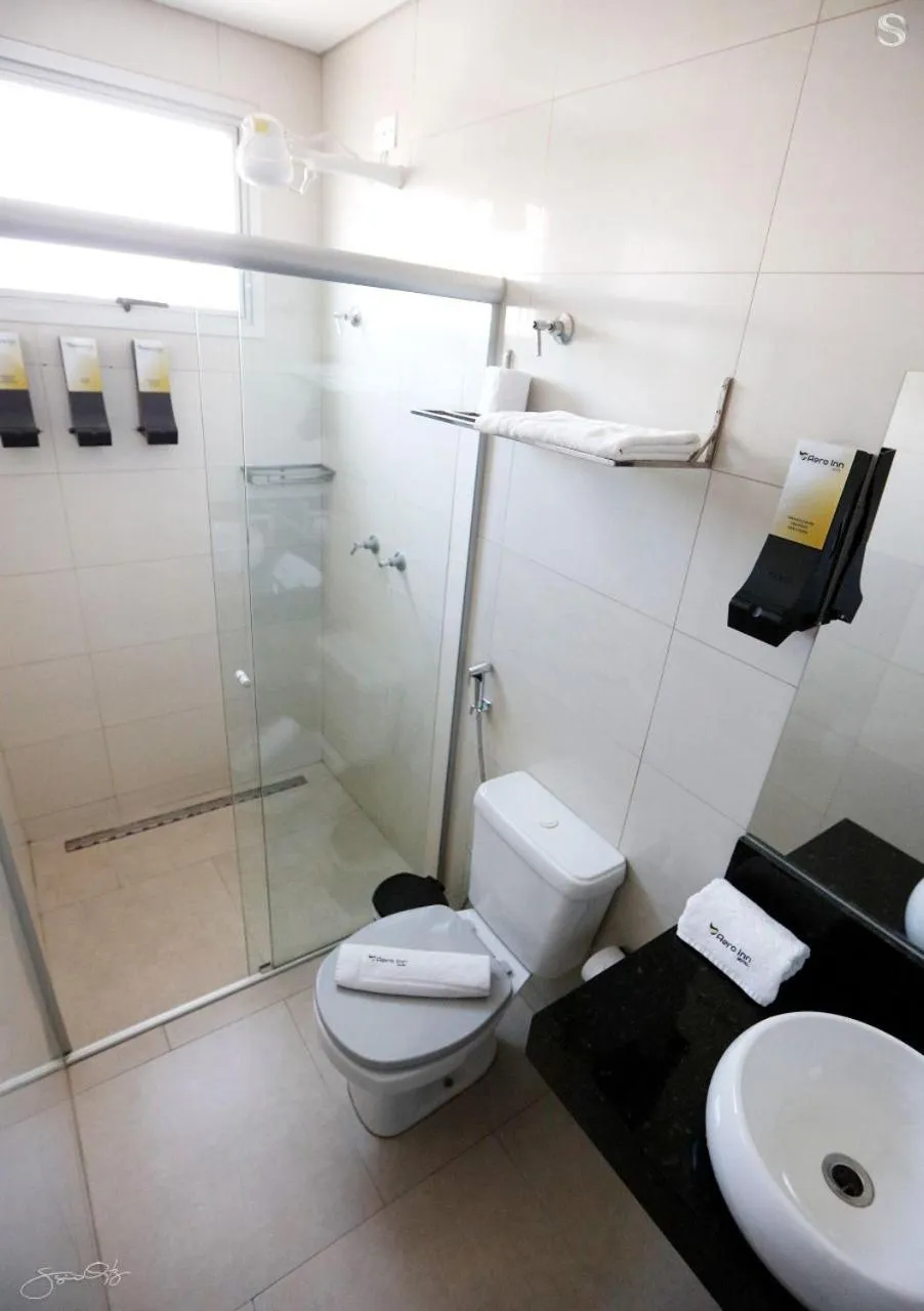 Bathroom in Aero Inn Hotel