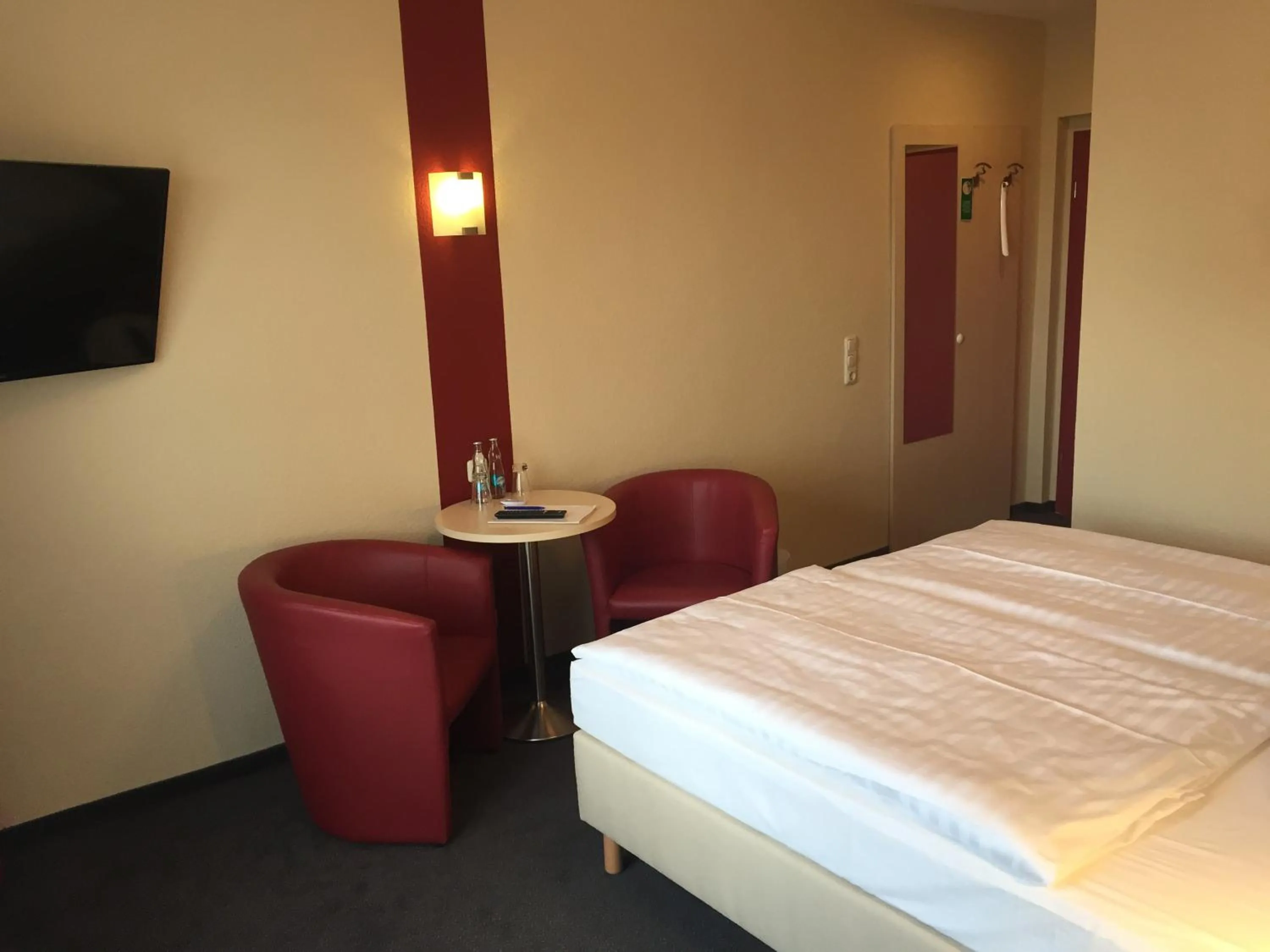 Photo of the whole room, Bed in Panorama Hotel Bansin